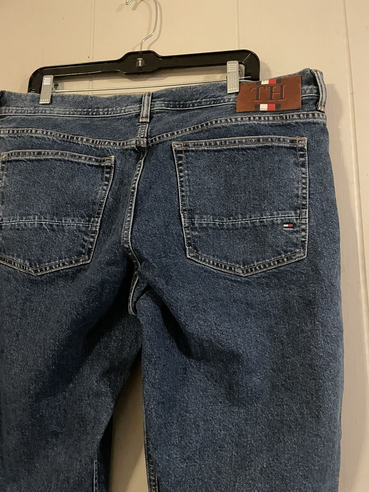 Tommy Hilfiger Tommy Hilfiger Mercer Jeans Dark Wash Straight Leg 38/34 Size US 38 / EU 54 - 9 Thumbnail