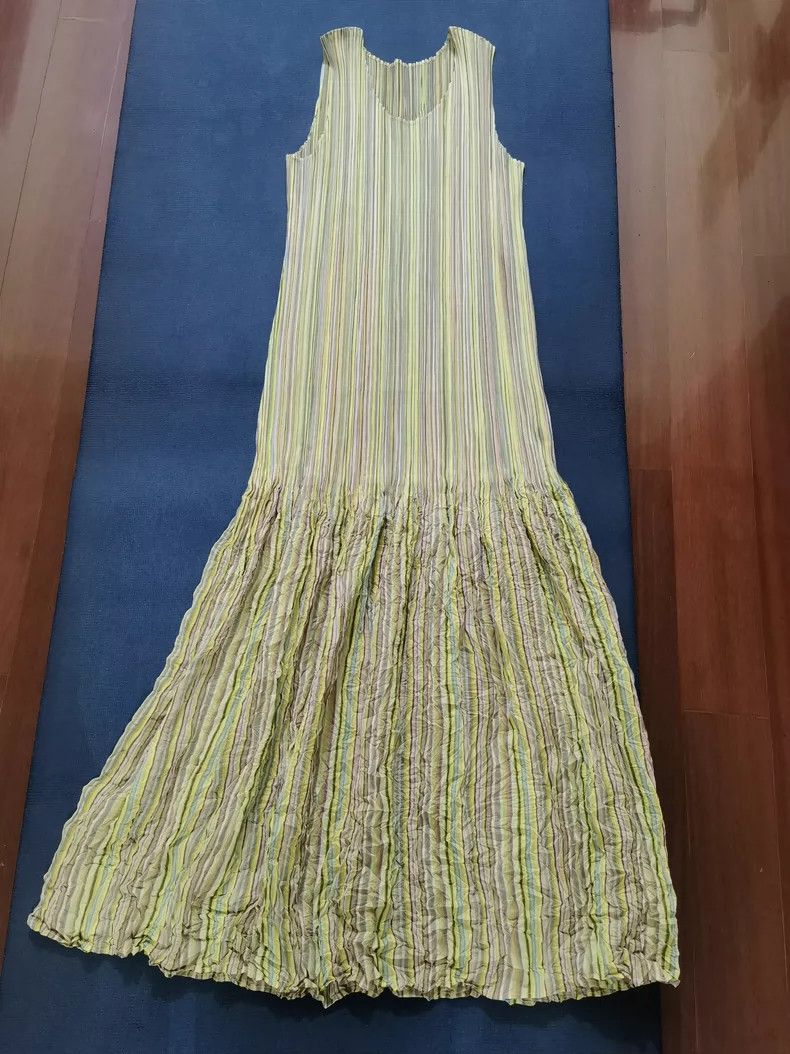Issey Miyake Issey Miyake Yellow-green striped dress Size XXL / US 16-18 / IT 52-54 - 1 Thumbnail