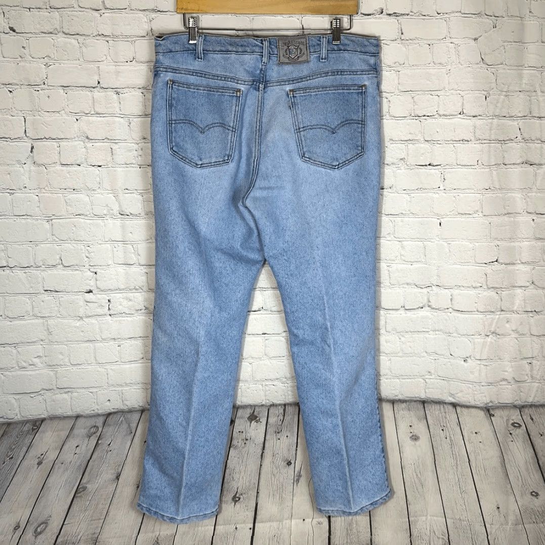 Levi's VINTAGE Levi's Silver Medal Jeans Mens W38 L30 Blue Denim Light Wash Skater Jeans Mens - Size 38 — Blue Denim Light Wash Straight Leg Size US 38 / EU 54 - 7 Thumbnail