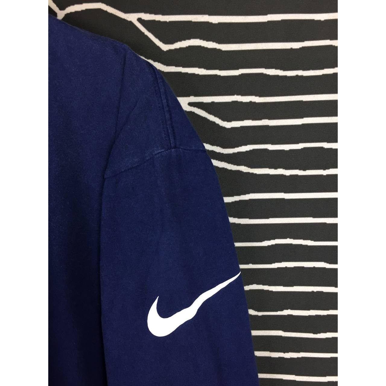 Nike × Vintage Vtg 90s Nike Swoosh Embroidered Logo Longsleeve Tee Size US L / EU 52-54 / 3 - 6 Thumbnail