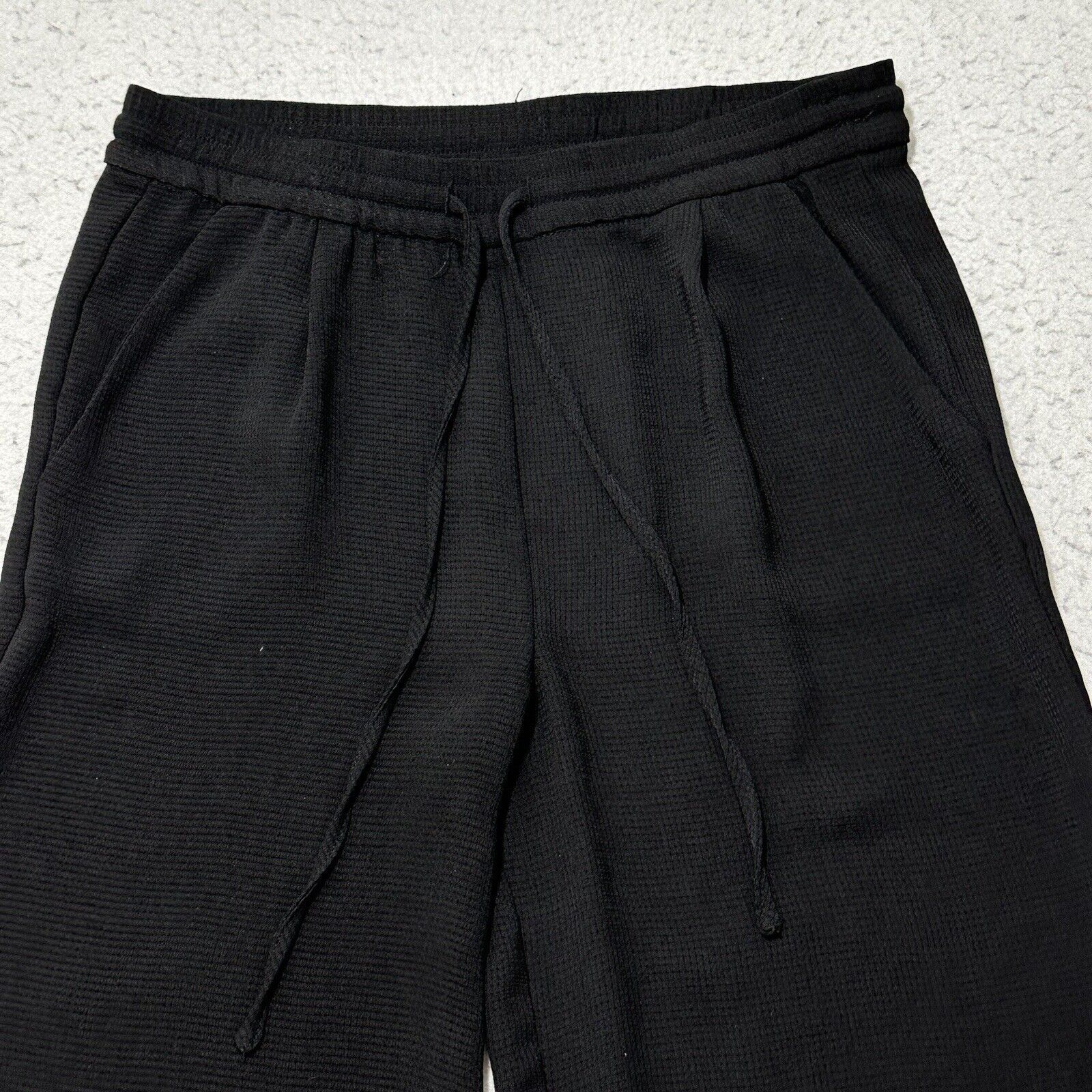 Zara Zara Small Wide Leg Capri Sweatpants Black Lightweight Pants Size 28" / US 6 / IT 42 - 2 Thumbnail