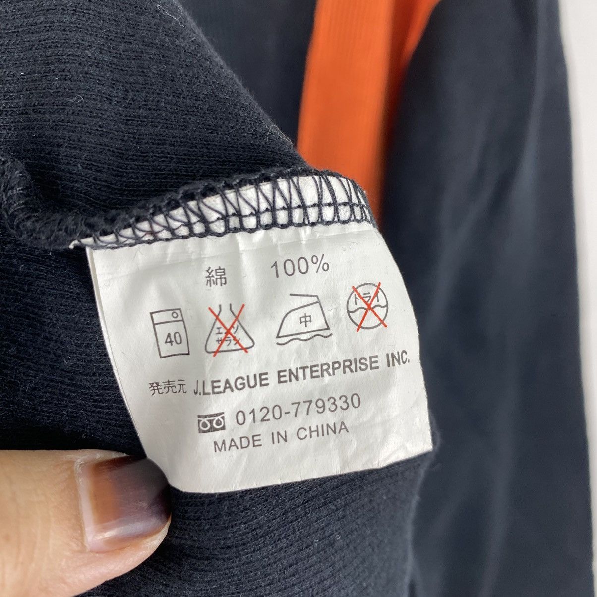 Vintage Vintage J.League Flags Town 1/4 Zip Sweatshirt Large Orange Size US L / EU 52-54 / 3 - 6 Thumbnail