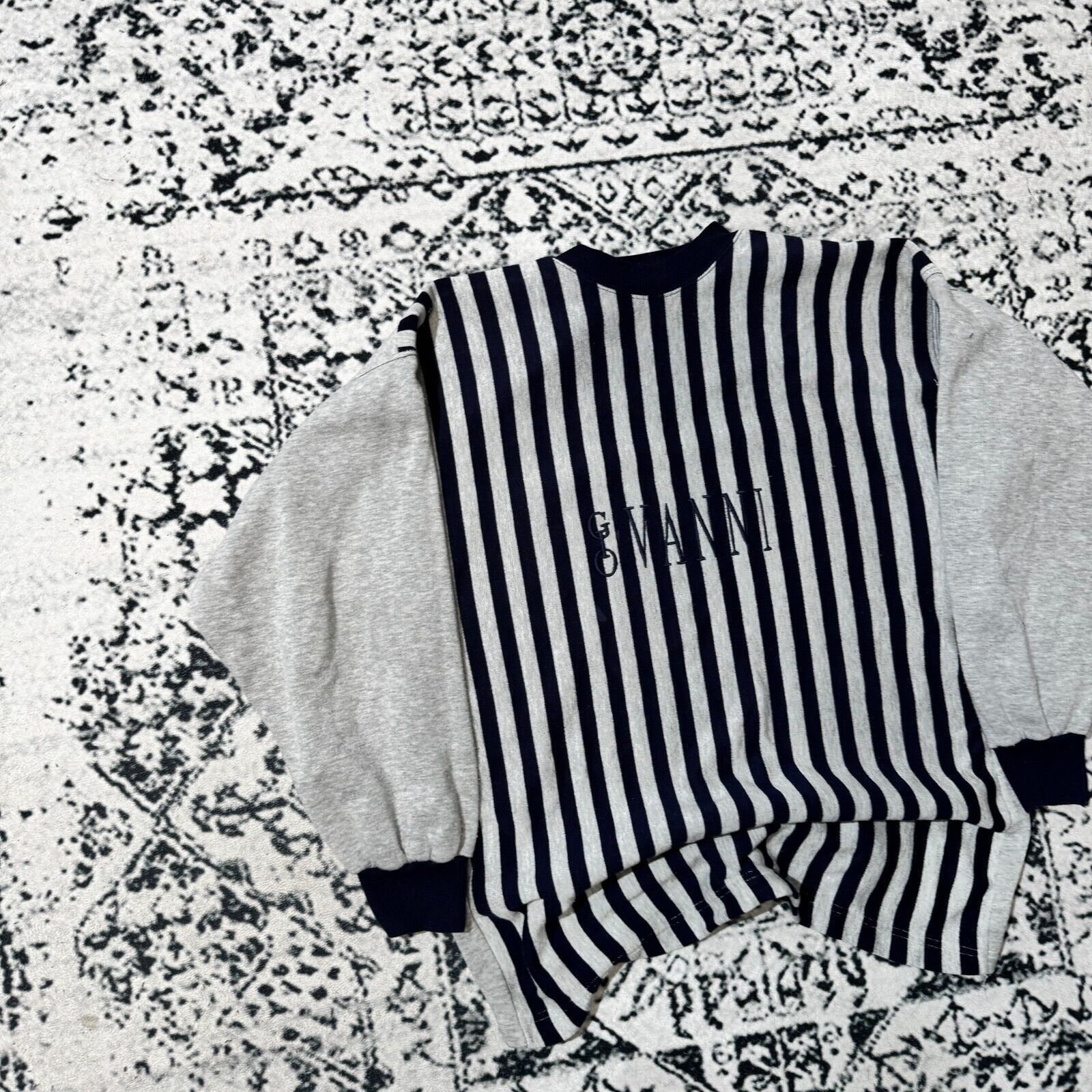 Vintage Vintage Giovanni Gray Black Cotton Crewneck Size M Striped Size US M / EU 48-50 / 2 - 3 Thumbnail