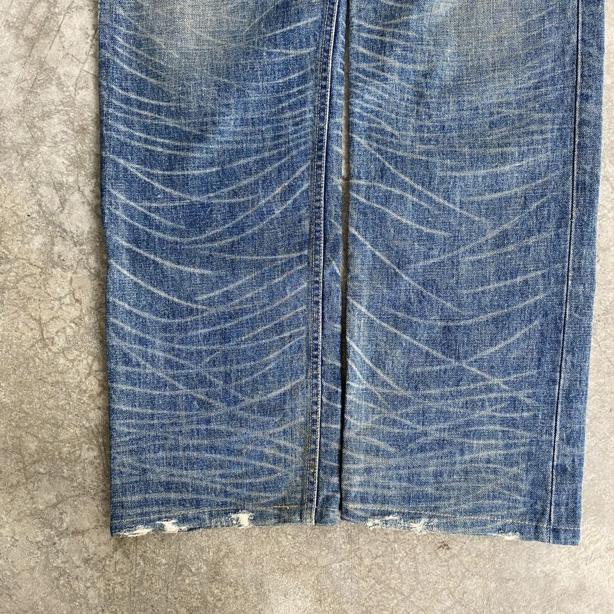 Lad Musician 2000’s Lad Musician Whisker Washed Straight Leg Denim Jeans Size US 33 - 6 Thumbnail