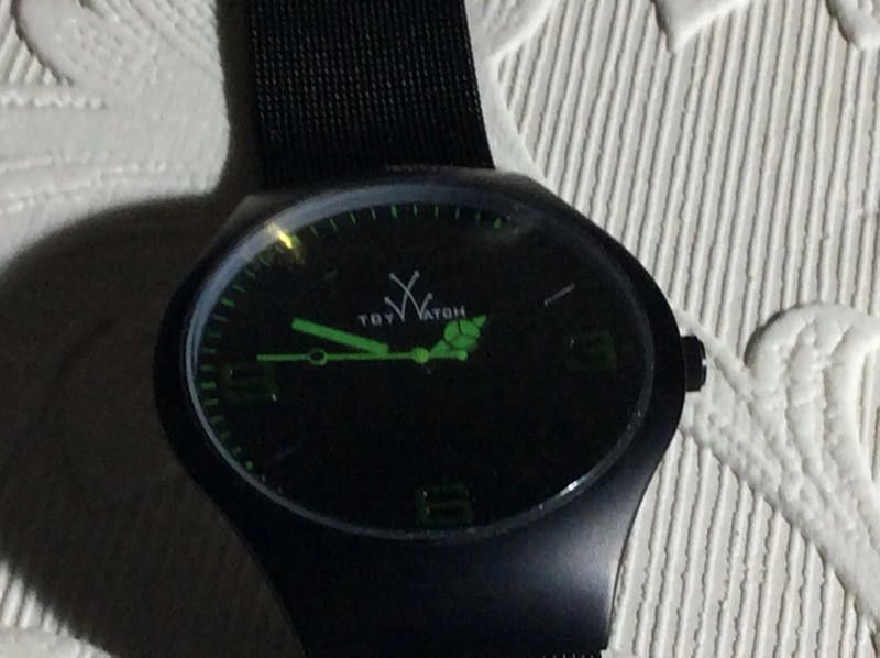 Designer ToyWatch black dial mesh black bracelet watch Size ONE SIZE - 4 Thumbnail