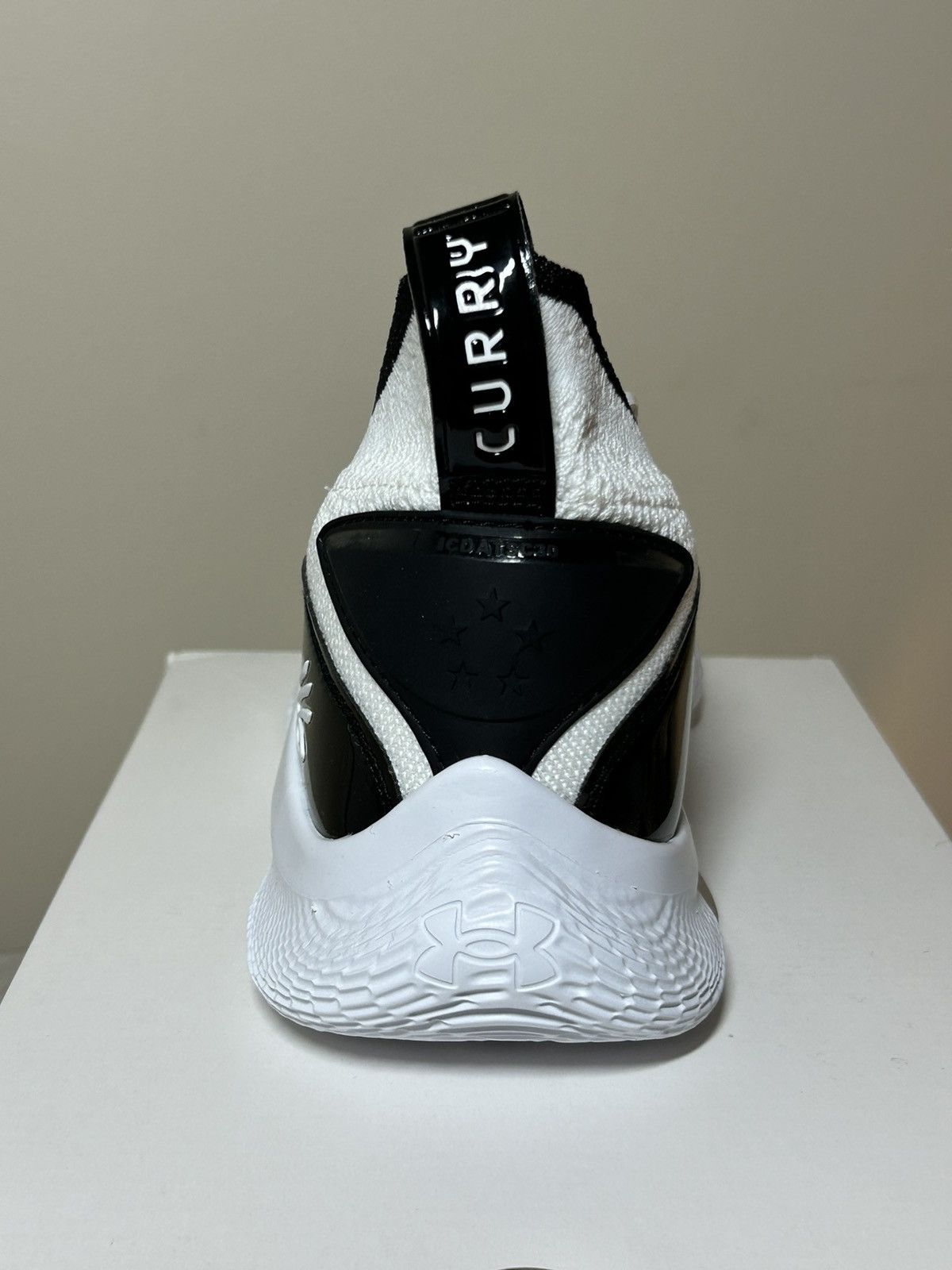 Under Armour Team Curry 8 NM “White Black” Size US 8 / EU 41 - 4 Thumbnail