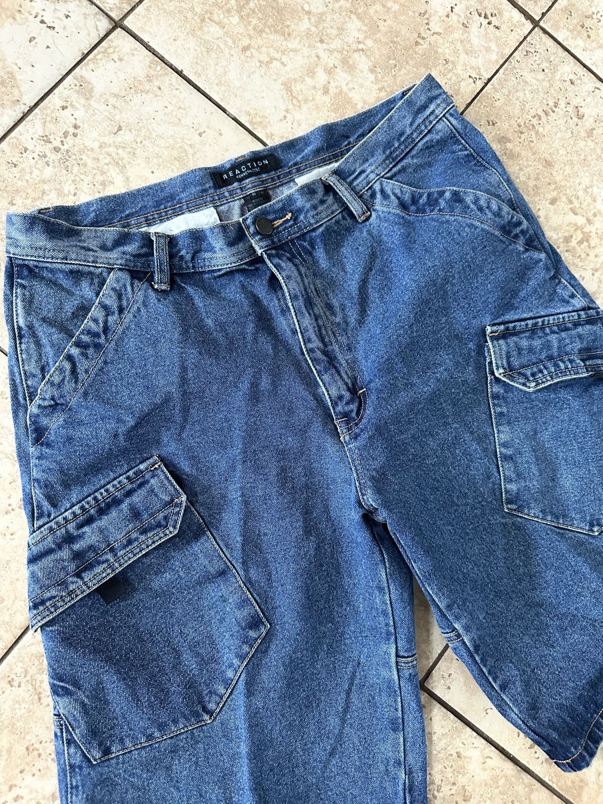 Kenneth Cole Vintage Kenneth Cole Reaction Jean Shorts Size US 36 / EU 52 - 2 Thumbnail