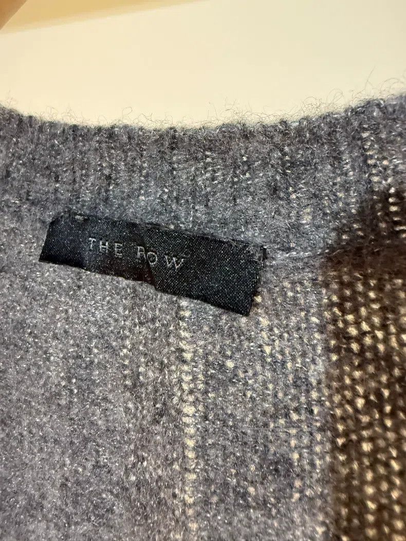 The Row The Row V-neck sweater with long sleeves Size M / US 6-8 / IT 42-44 - 2 Thumbnail