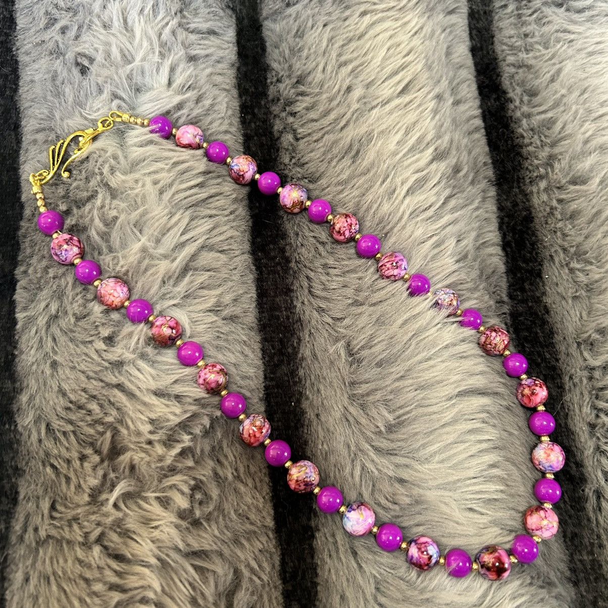 Handmade Handcrafted fuchsia art glass bead necklace Size ONE SIZE - 7 Thumbnail