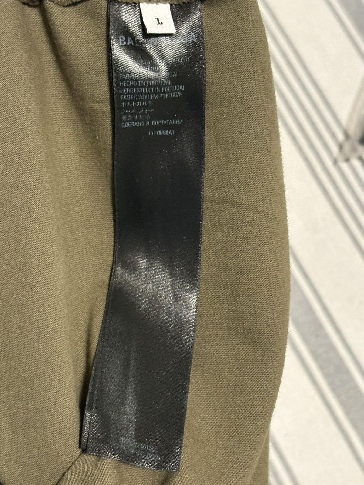 Balenciaga Balenciaga strength through oversized green T-shirt large Size US L / EU 52-54 / 3 - 12 Thumbnail