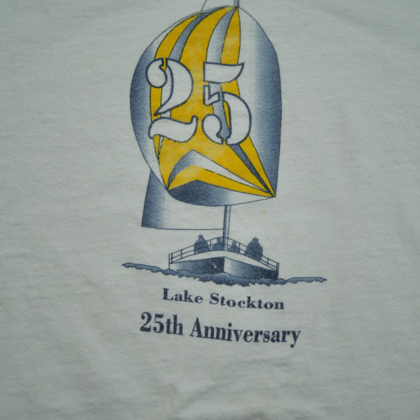 Hanes VINTAGE Missouri Governors Cup Adult Large White Yacht Sailing 1999 90s Nike Shirt Mens L White 1990s? Size US L / EU 52-54 / 3 - 3 Thumbnail