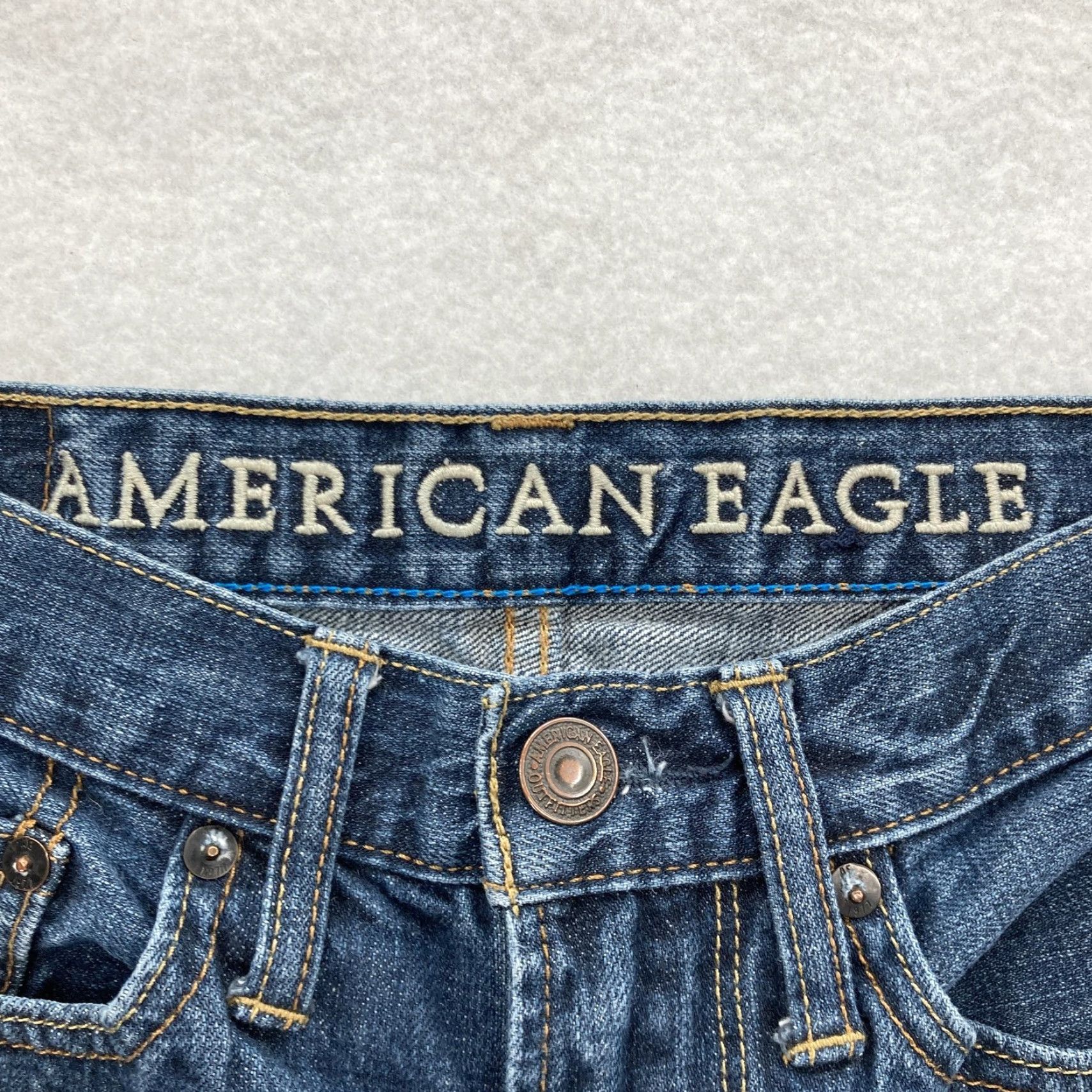Vintage VINTAGE American Eagle Jeans Mens 28x30 Blue Relaxed Fit Denim Straight Leg Medium Wash Mens Jeans Size US 28 / EU 44 - 5 Thumbnail