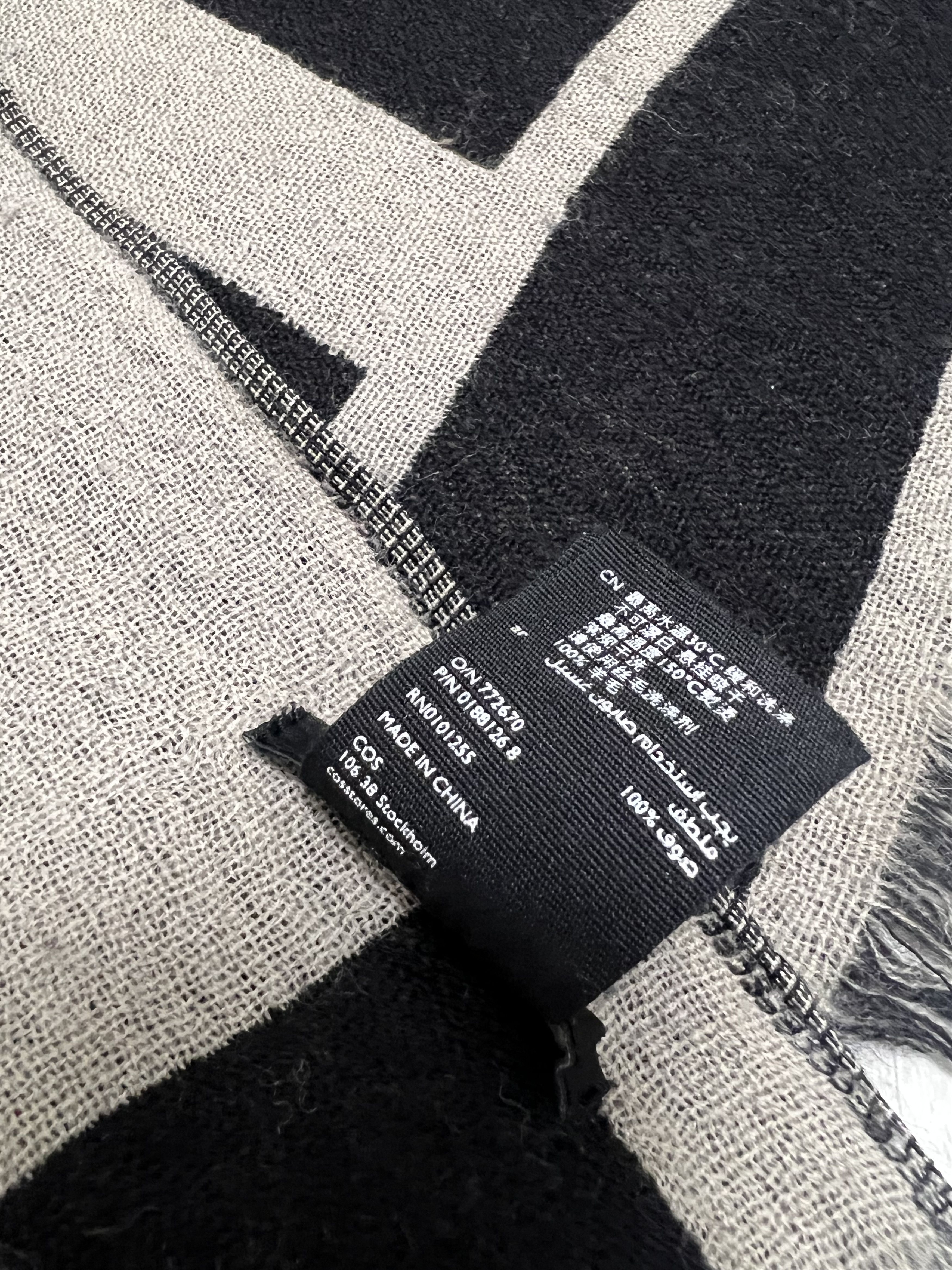 Cos Cos Women's 100% Wool Scarf Size ONE SIZE - 3 Thumbnail