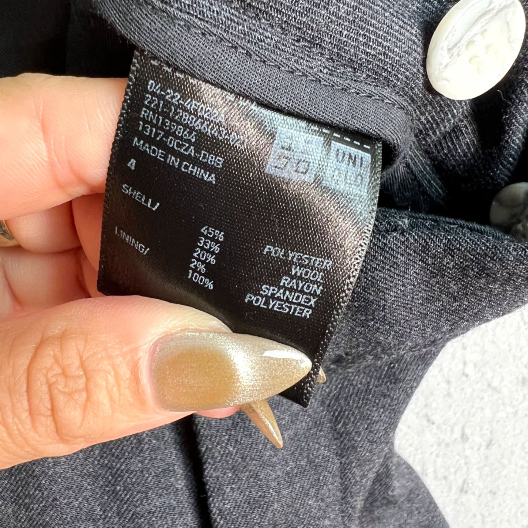 Uniqlo Uniqlo Charcoal Gray Womens Dress Shorts Size 4 Flat Front Wool Blend Size 27" / US 4 / IT 40 - 3 Thumbnail