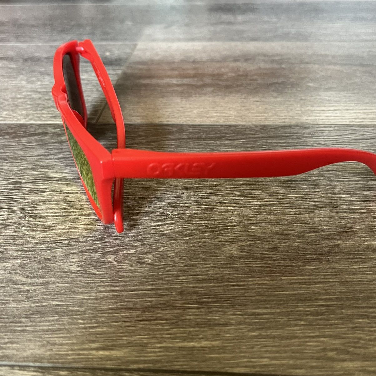 Oakley Oakley FROGSKINS Collection Matte Red Iridium Lens OO9013-92 Size ONE SIZE - 6 Thumbnail