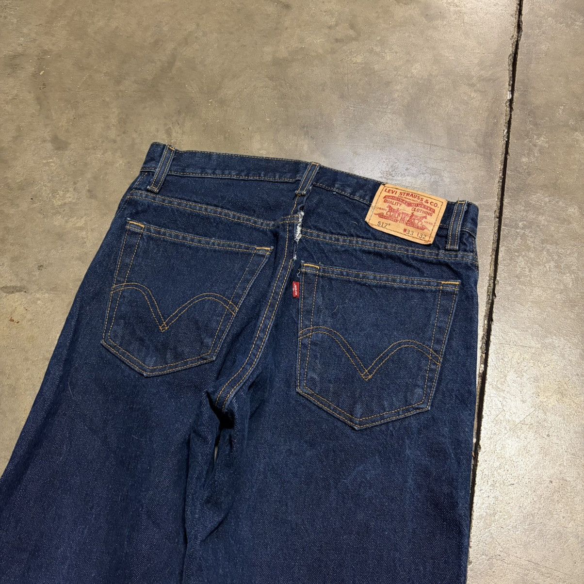 Levi's Vintage Levis 517 Boot Cut Jeans Relaxed Dark Wash Western Size US 33 - 8 Thumbnail