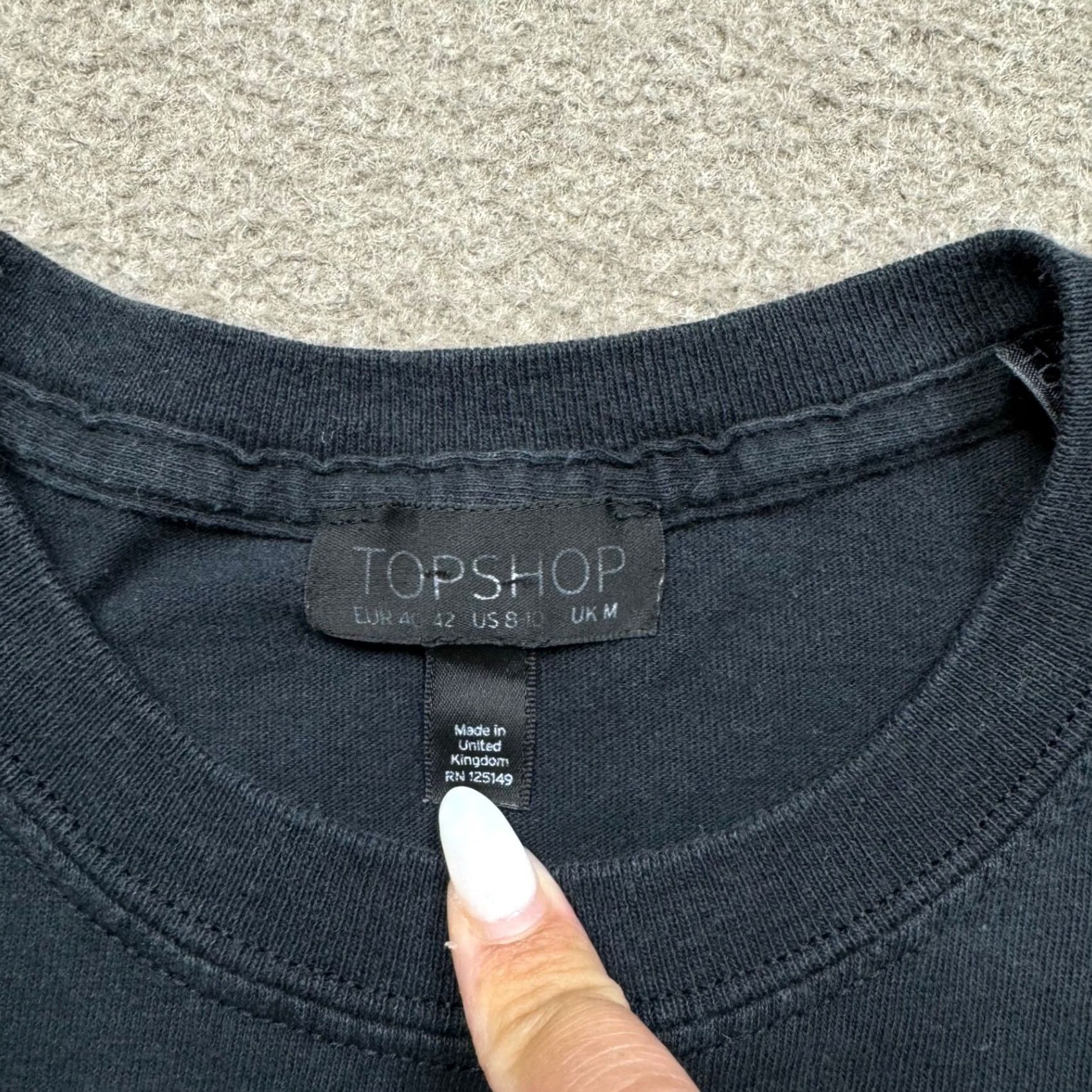 Topshop Topshop T Shirt Womens Size 10 Black Short Sleeve Amore Logo Casual Ladies Size L / US 10 / IT 46 - 6 Thumbnail