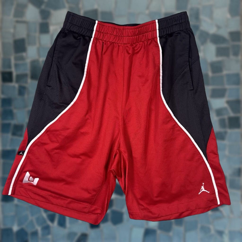 Nike Nike Jordan Shorts Mens L Flight Jumpman Streetwear Red Basketball Athletic Shorts Size US 33 - 1 Thumbnail