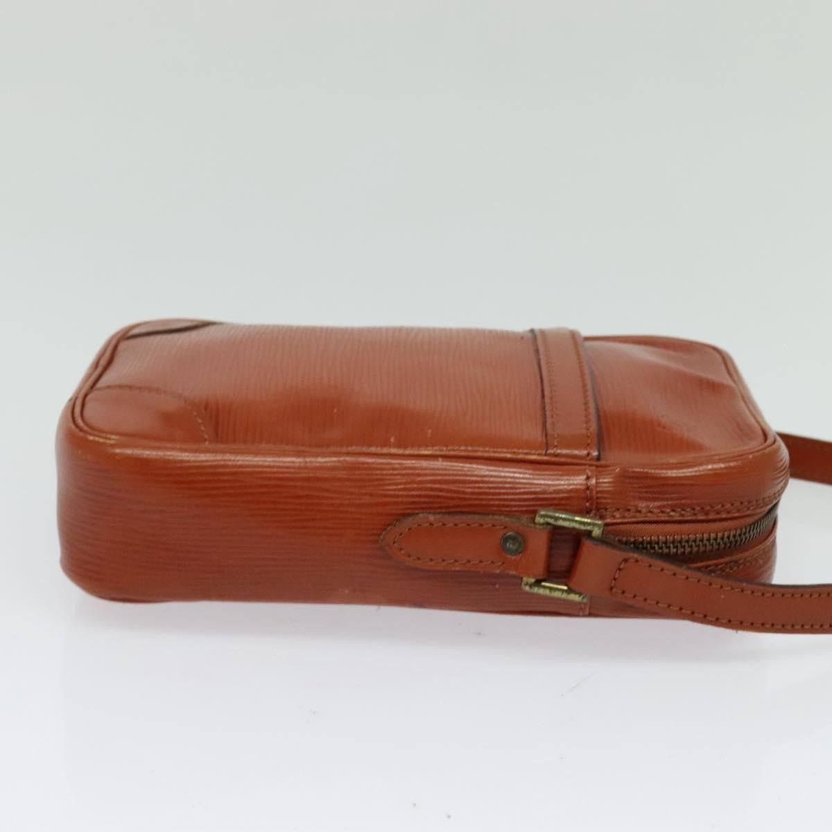 Louis Vuitton LOUIS VUITTON Epi Danube Shoulder Bag Brown M51694 Size ONE SIZE - 4 Thumbnail