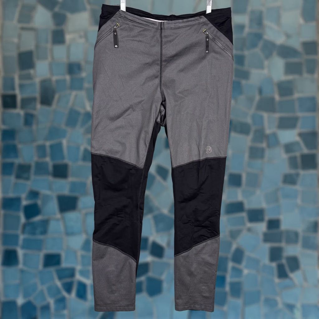 Mountain Hardwear Mountain Hardwear Windstopper Baselayer Pants Mens L Reflective Ankle Zip Jogger Pants Regular Inseam 30 Black Size US 33 - 1 Thumbnail