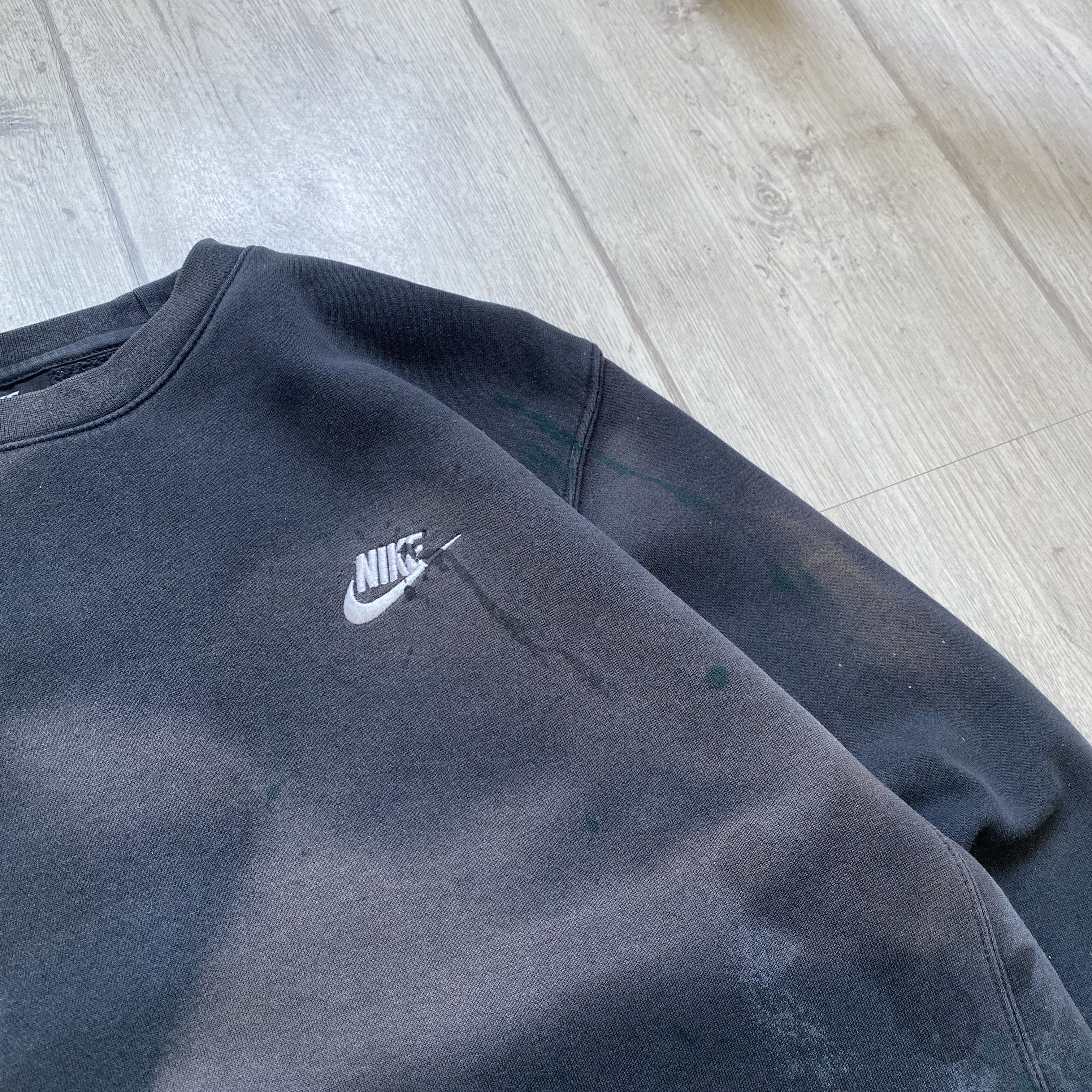 Nike 🦏 Nike Trashed Boxy sweatshirt Paint Faded vintage Size US M / EU 48-50 / 2 - 4 Thumbnail