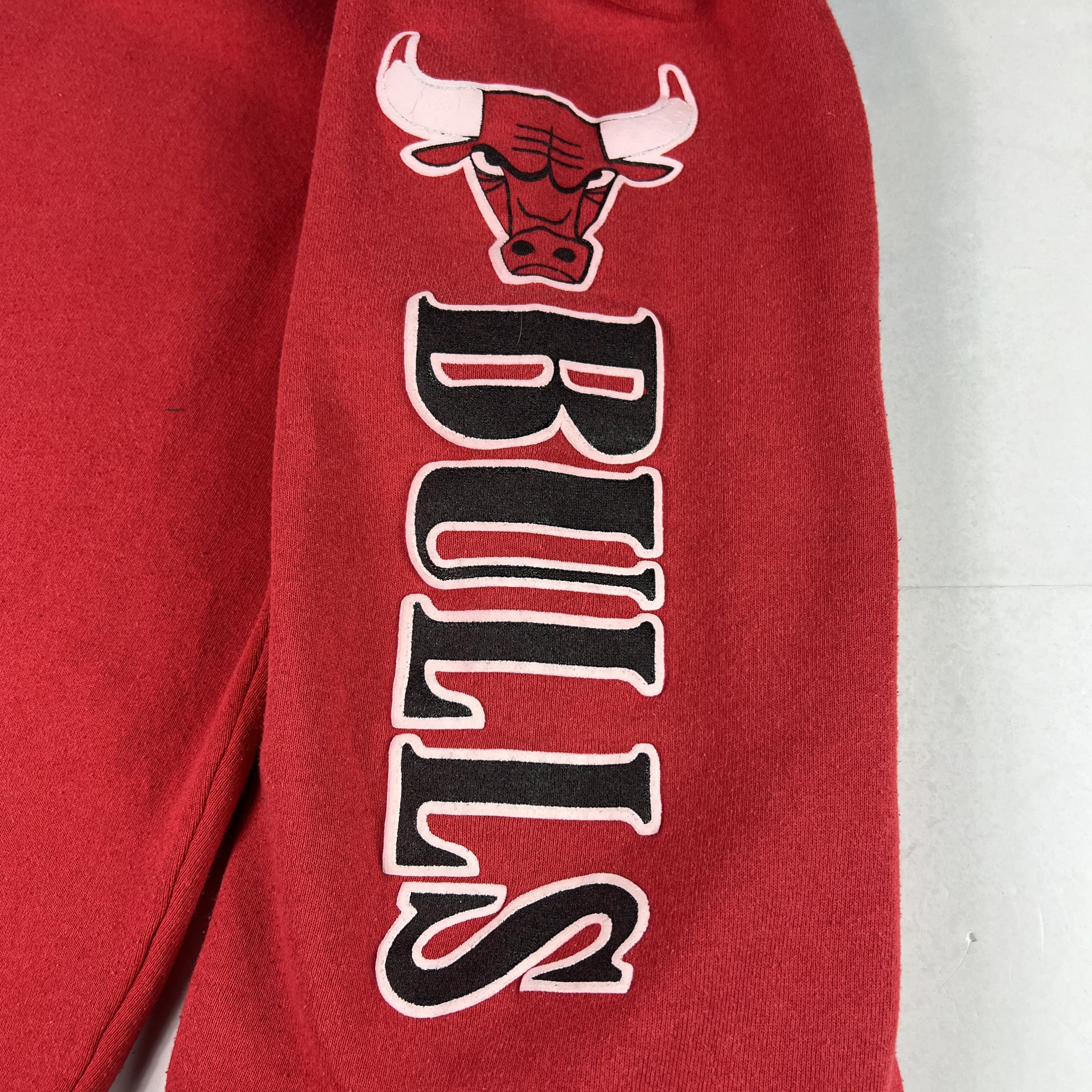 Fruit Of The Loom VTG 90s NBA Chicago Blulls Sweatpants Red Faded Logo Joggers Size US 31 - 9 Thumbnail
