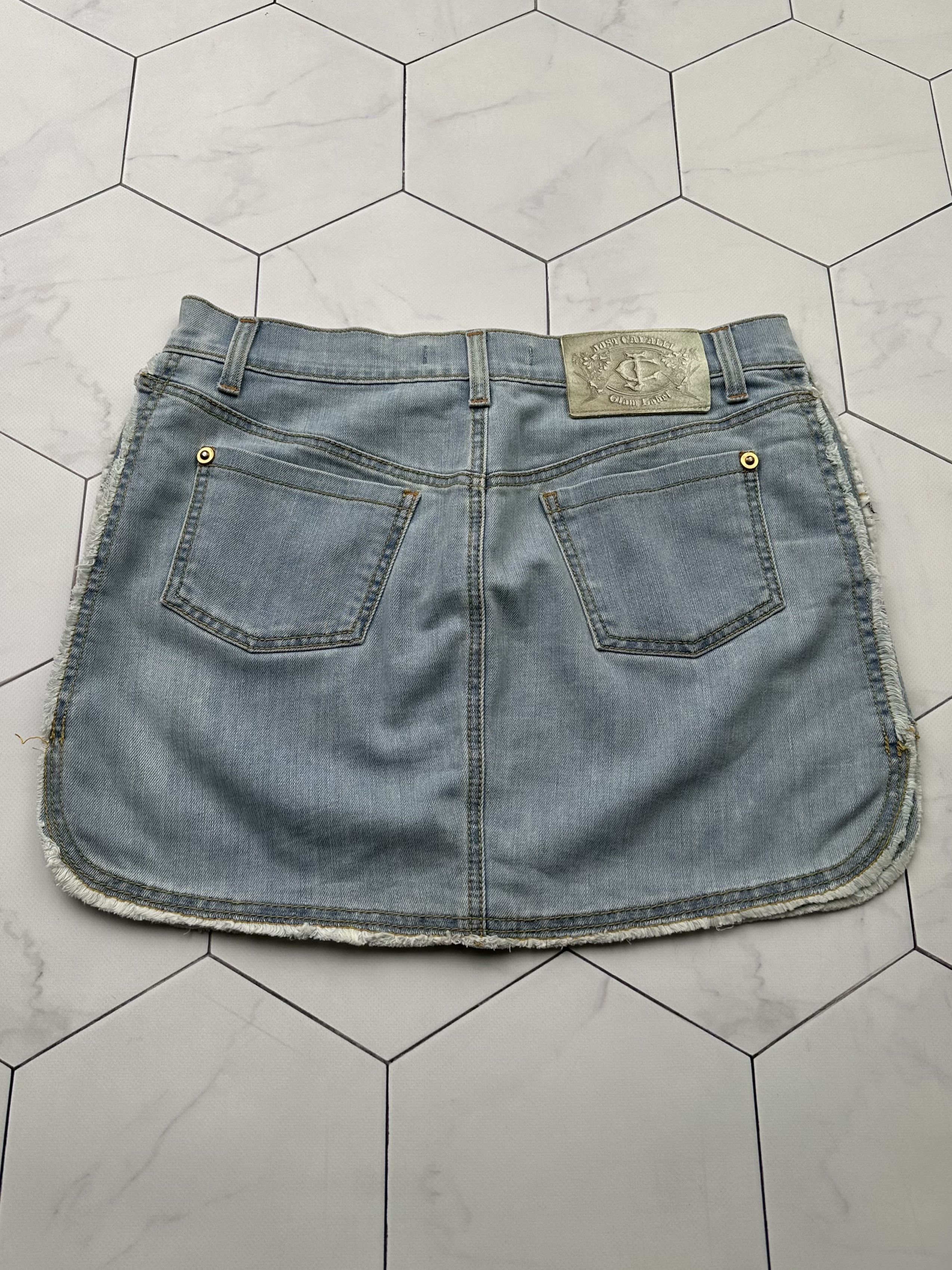 Just Cavalli Just Cavalli Vintage Mini Skirt (B250) Size 30" / US 8 / IT 44 - 10 Thumbnail
