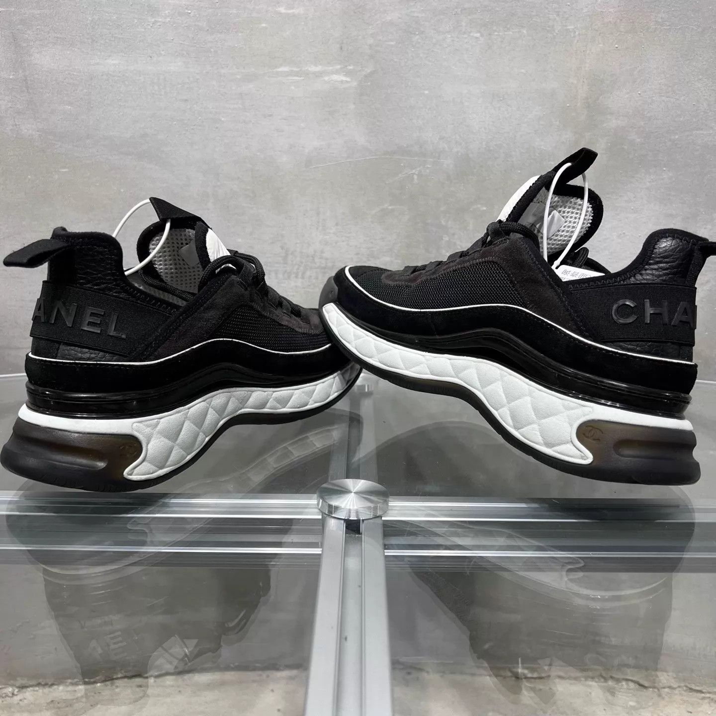 Chanel Chanel Air Sneakers Black & White 41 Size US 8 / EU 41 - 5 Thumbnail
