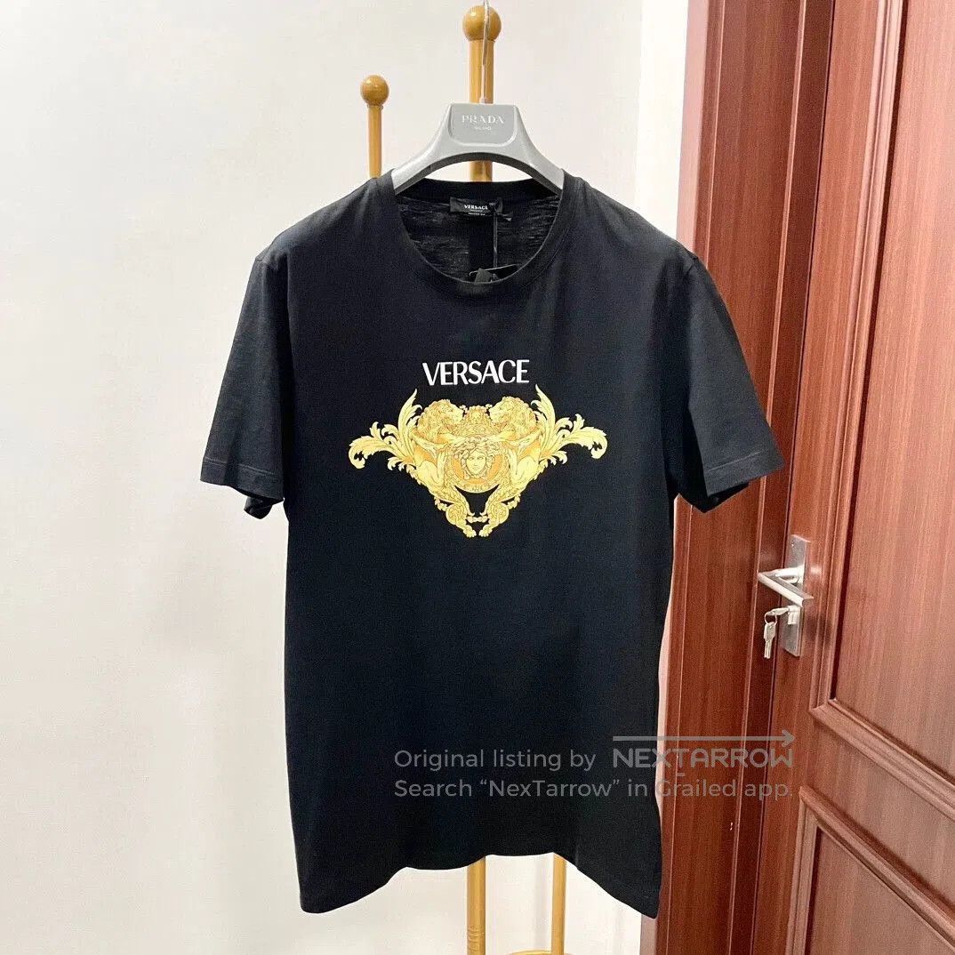 Versace Versace Men's Short Sleeve T-Shirt. Size US XL / EU 56 / 4 - 1 Thumbnail