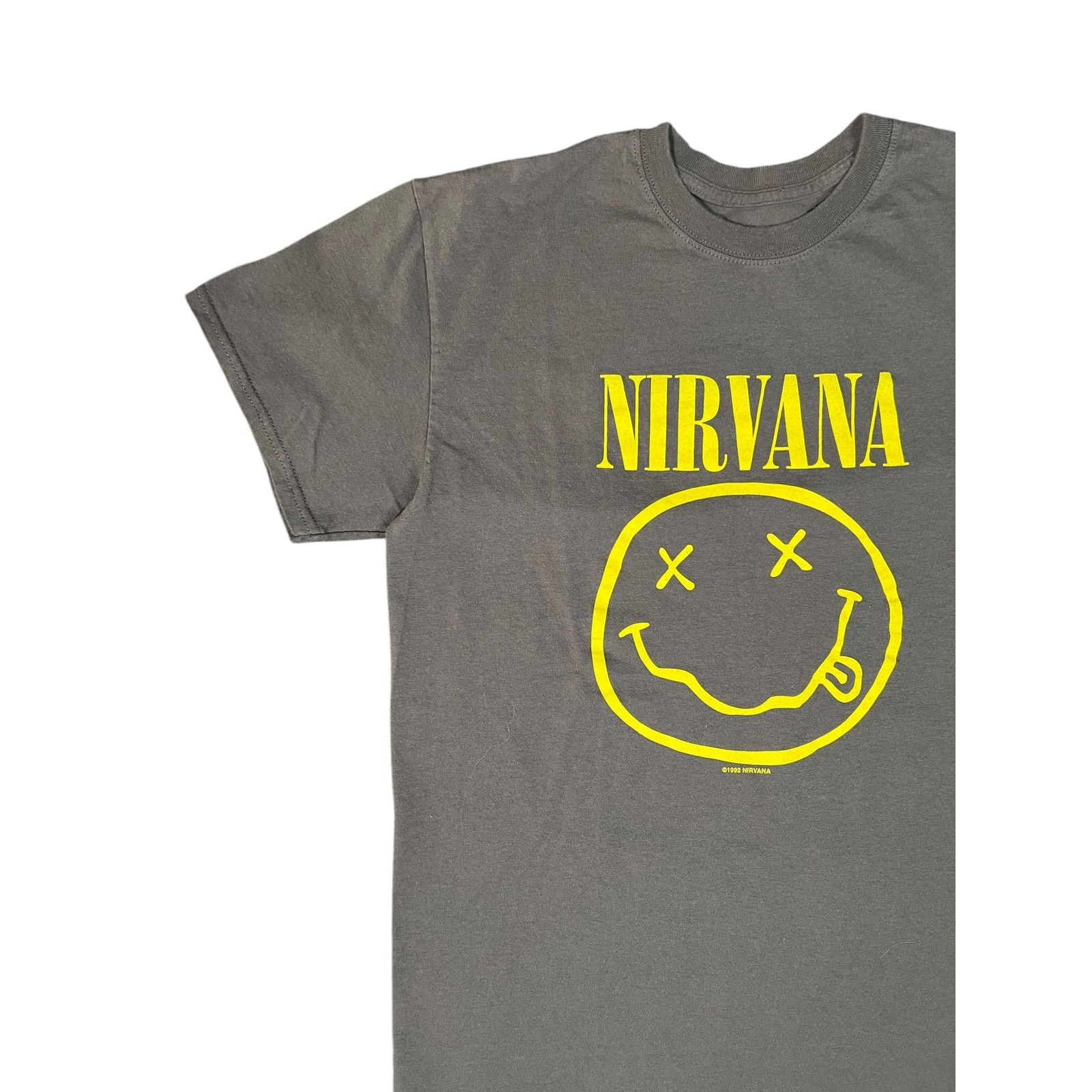 Band Tees × Nirvana × Vintage Vintage Y2K Nirvana Smiley Kurt Cobain band tee (M) Size US M / EU 48-50 / 2 - 4 Thumbnail