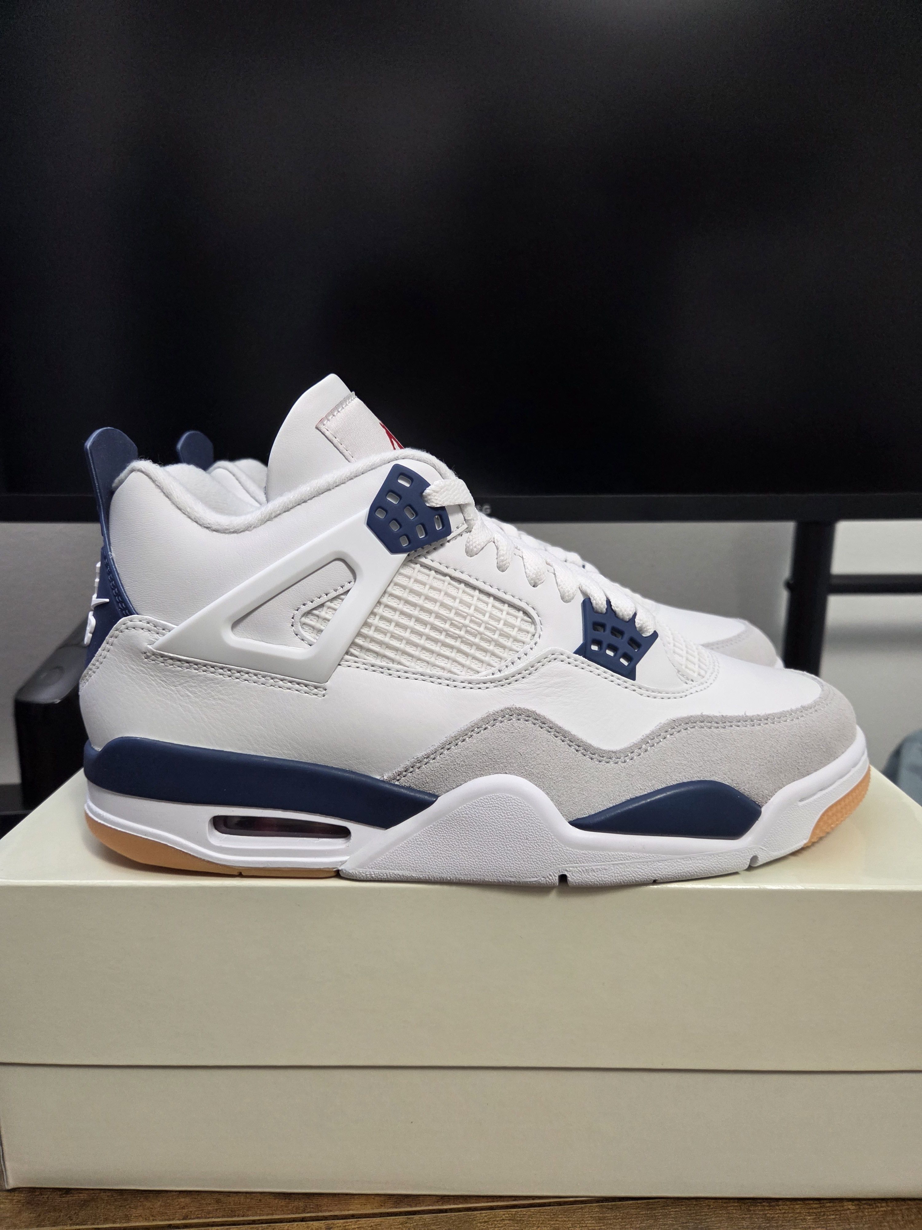 Nike Nike Air Jordan 4 Retro SB Navy | Grailed display picture 1
