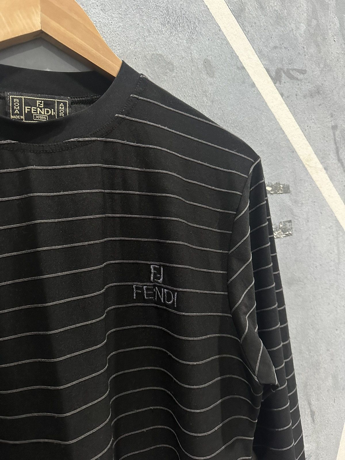 Fendi Fendi Jeans Stripe Longsleeve Tshirt Size M / US 6-8 / IT 42-44 - 4 Thumbnail