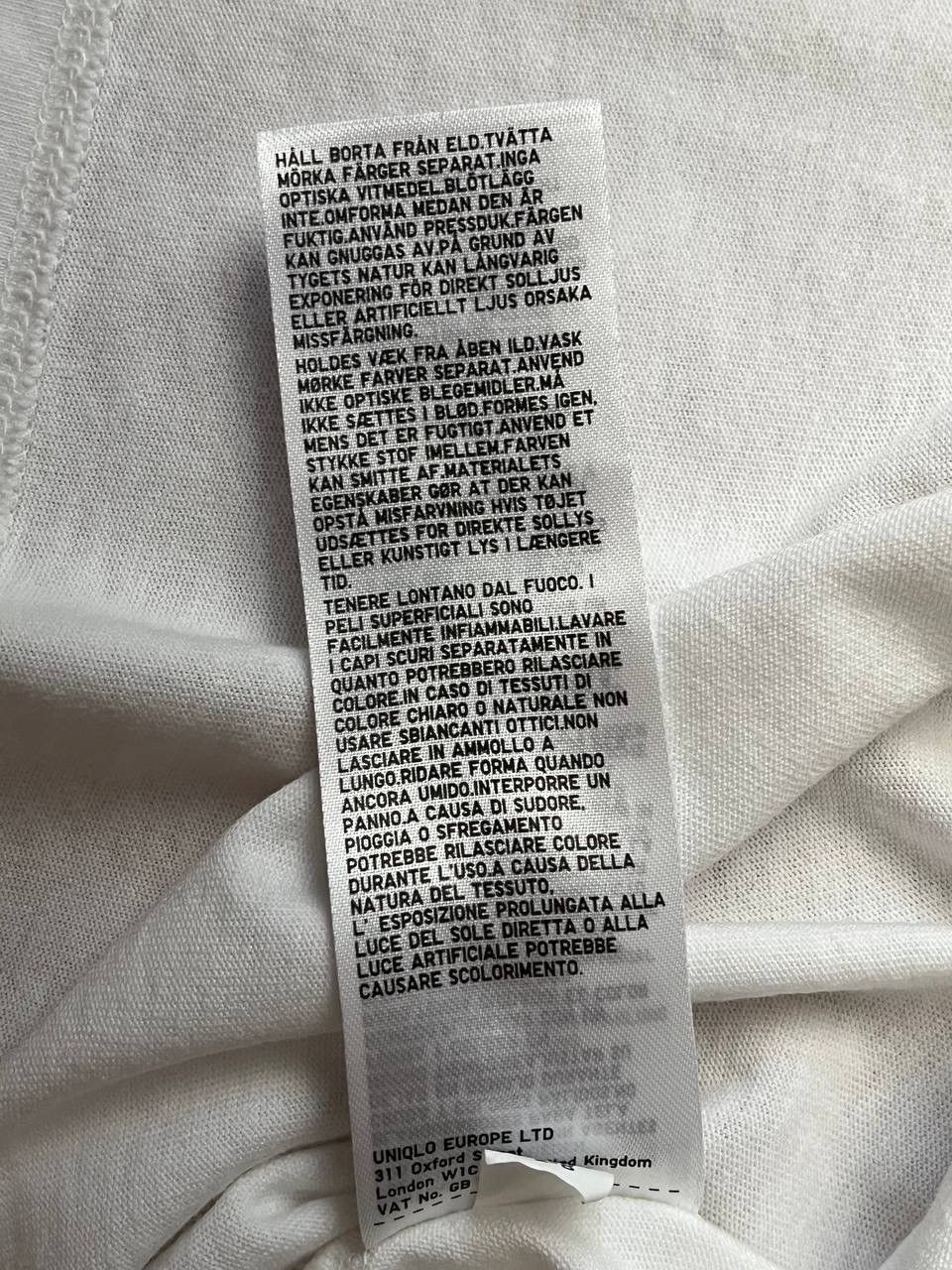 Designer Y2K Uniqlo oversized basic white tee Size US L / EU 52-54 / 3 - 6 Thumbnail