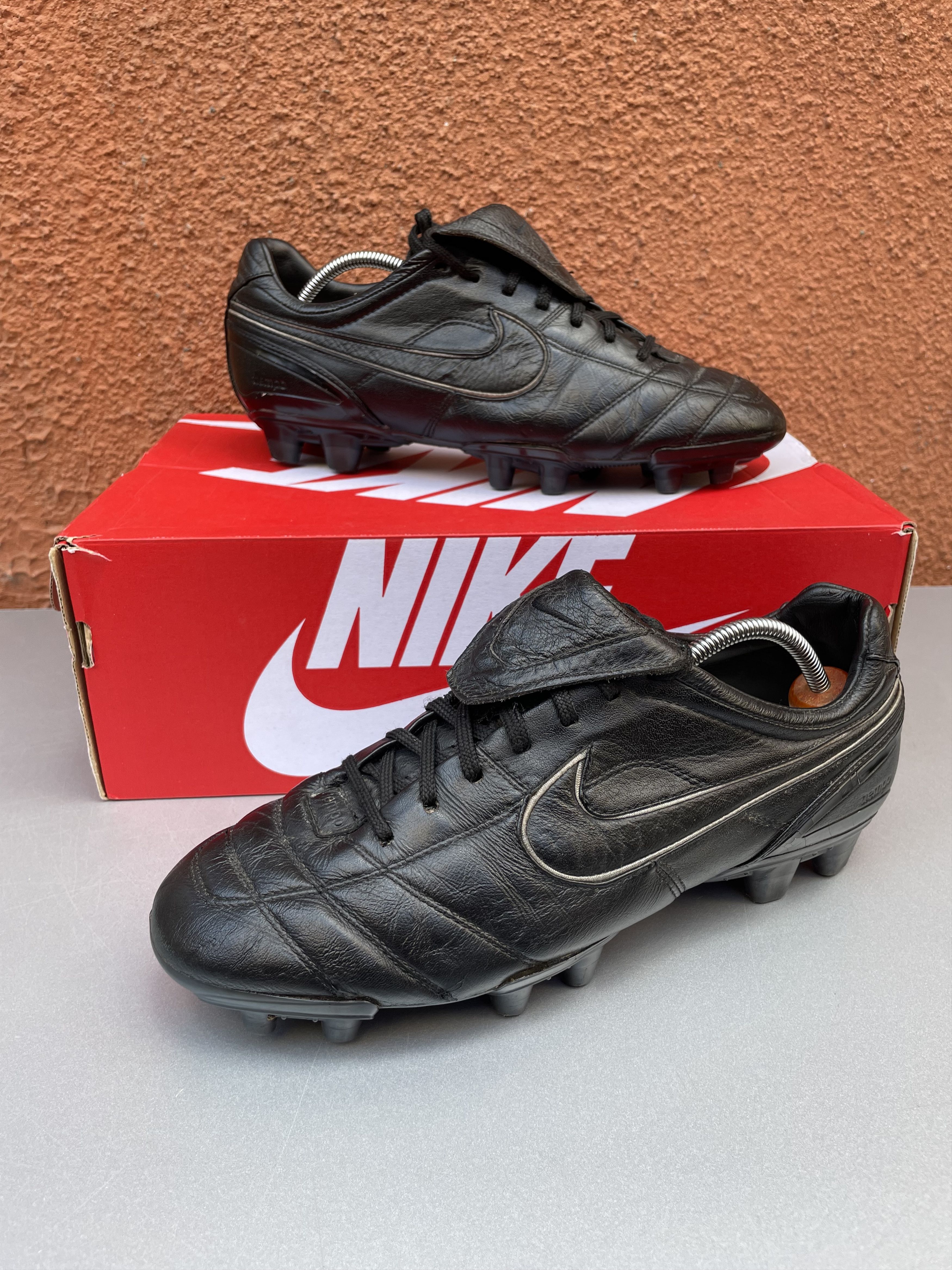 Nike Rare Nike tiempo Ronaldo vintage Size US 9 / EU 42 - 3 Thumbnail