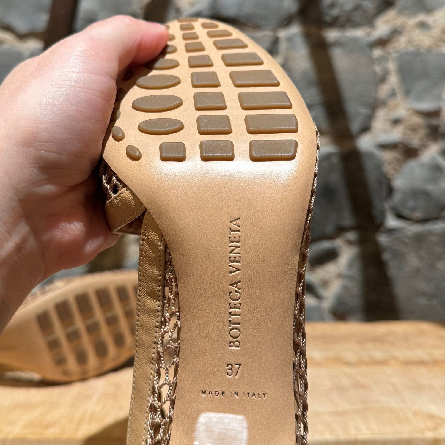 Bottega Veneta Bottega Veneta Beige Stretch Mesh Chain D'Orsay Pumps Size US 7 / IT 37 - 7 Thumbnail