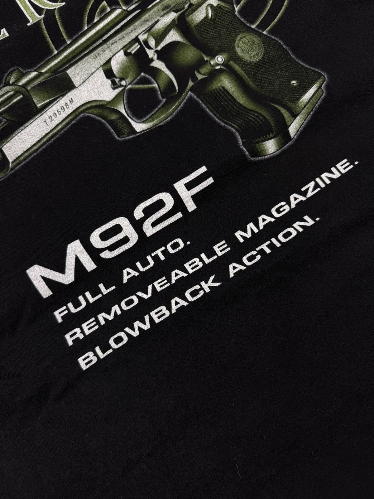 Vintage Vintage 90s Beretta M92F gun graphic promo tee Size US L / EU 52-54 / 3 - 8 Thumbnail