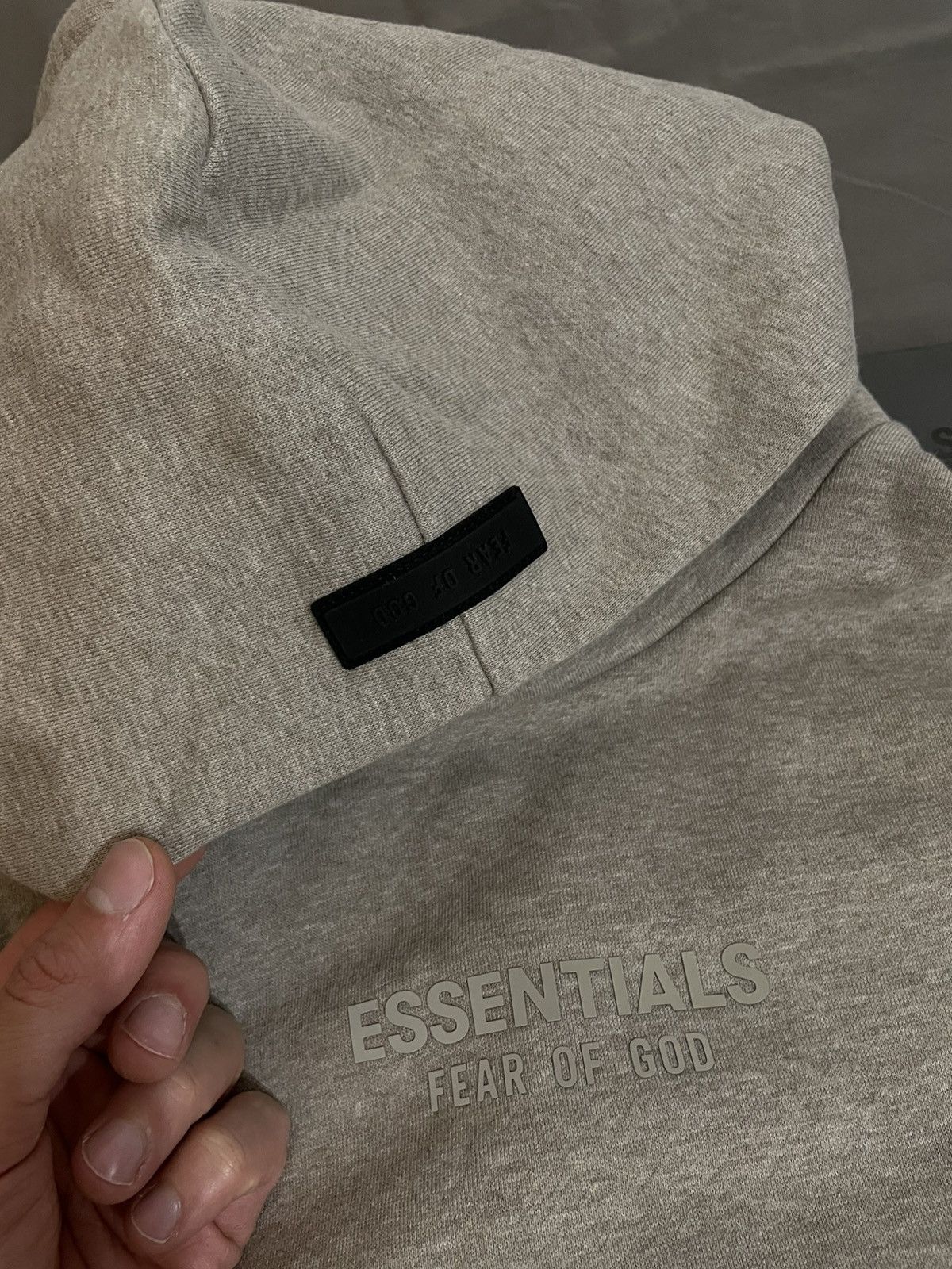 Essentials × Fear of God Fear of god essentials hoodie M NEW W BAG Size US M / EU 48-50 / 2 - 3 Thumbnail