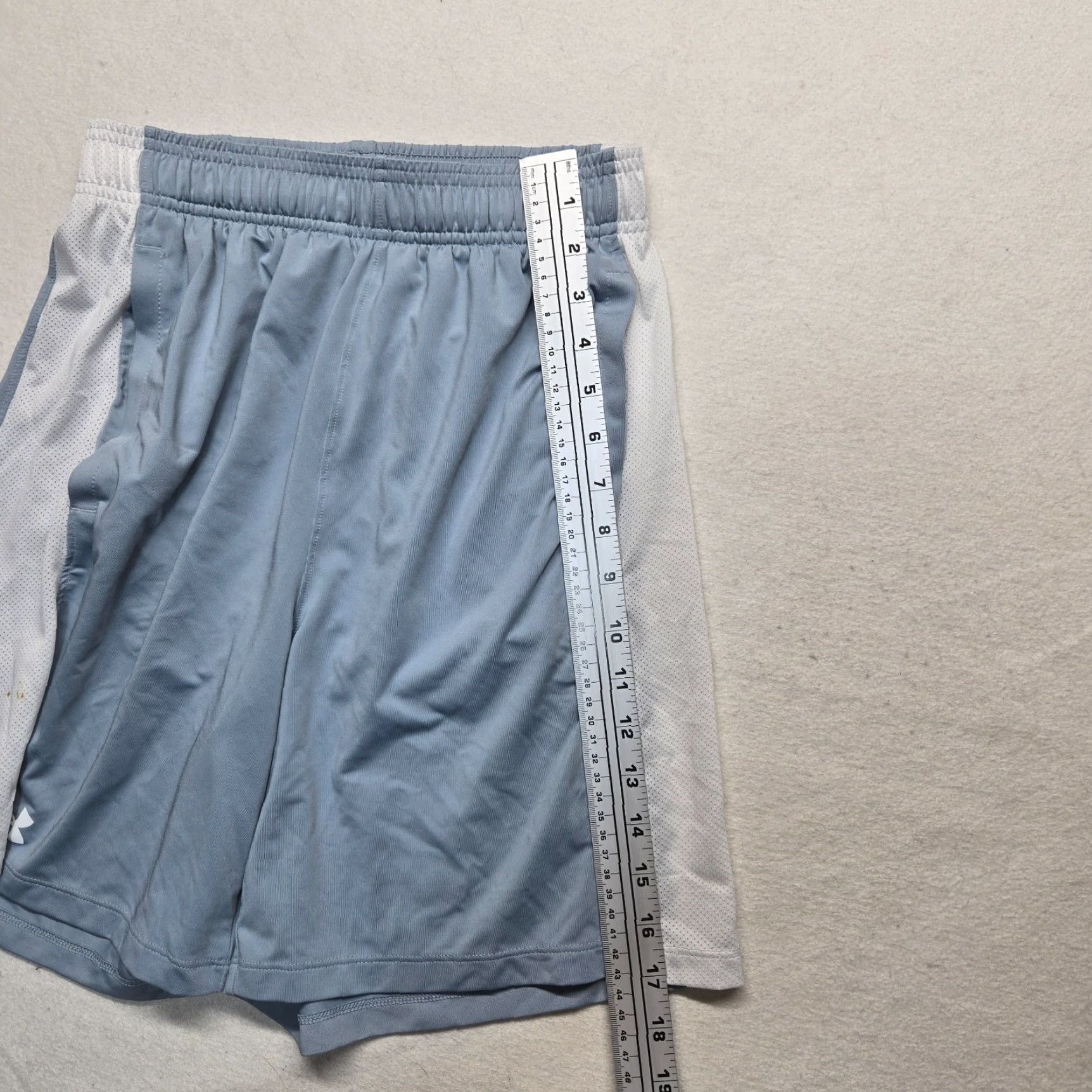 Under Armour Under Armour Athletic Gym Shorts Blue White Adult Women Size S Small Shorts Women Blue Athletic Size 28" / US 6 / IT 42 - 6 Thumbnail