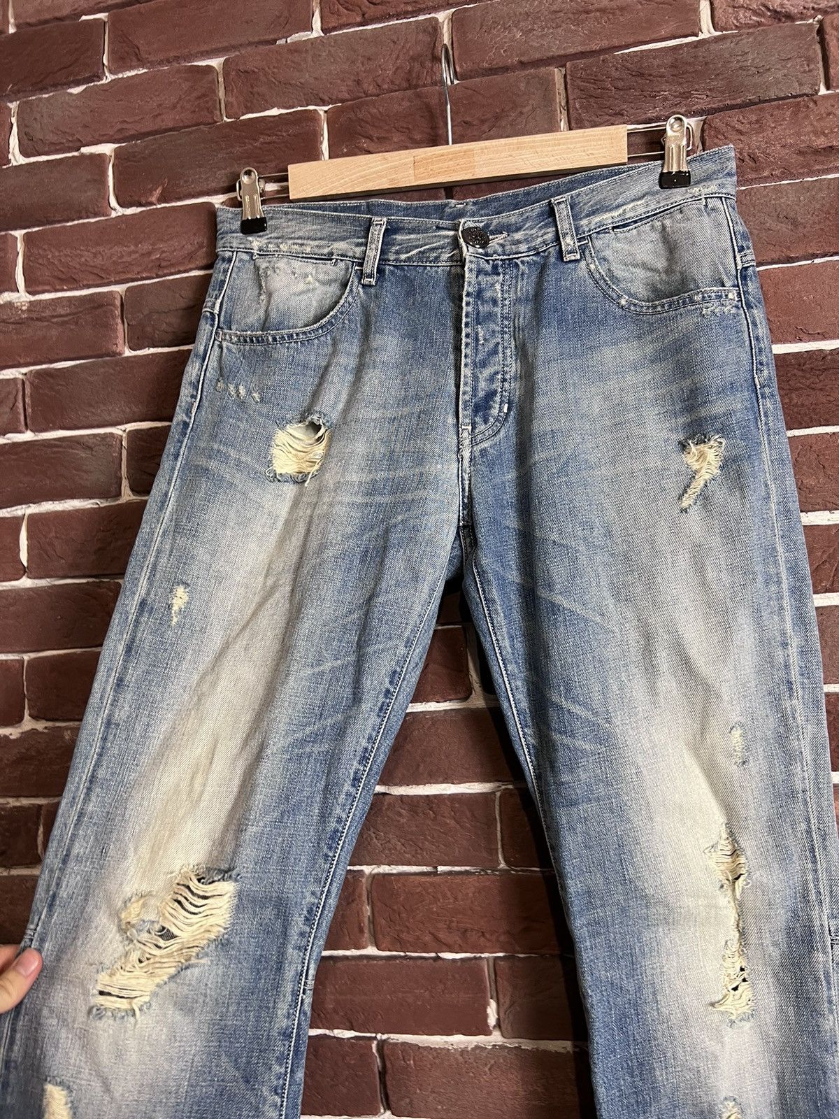 Faith Connexion Faith Connexion SLIM 6Pockets Avant Garde Distressed Denim Size US 33 - 4 Thumbnail