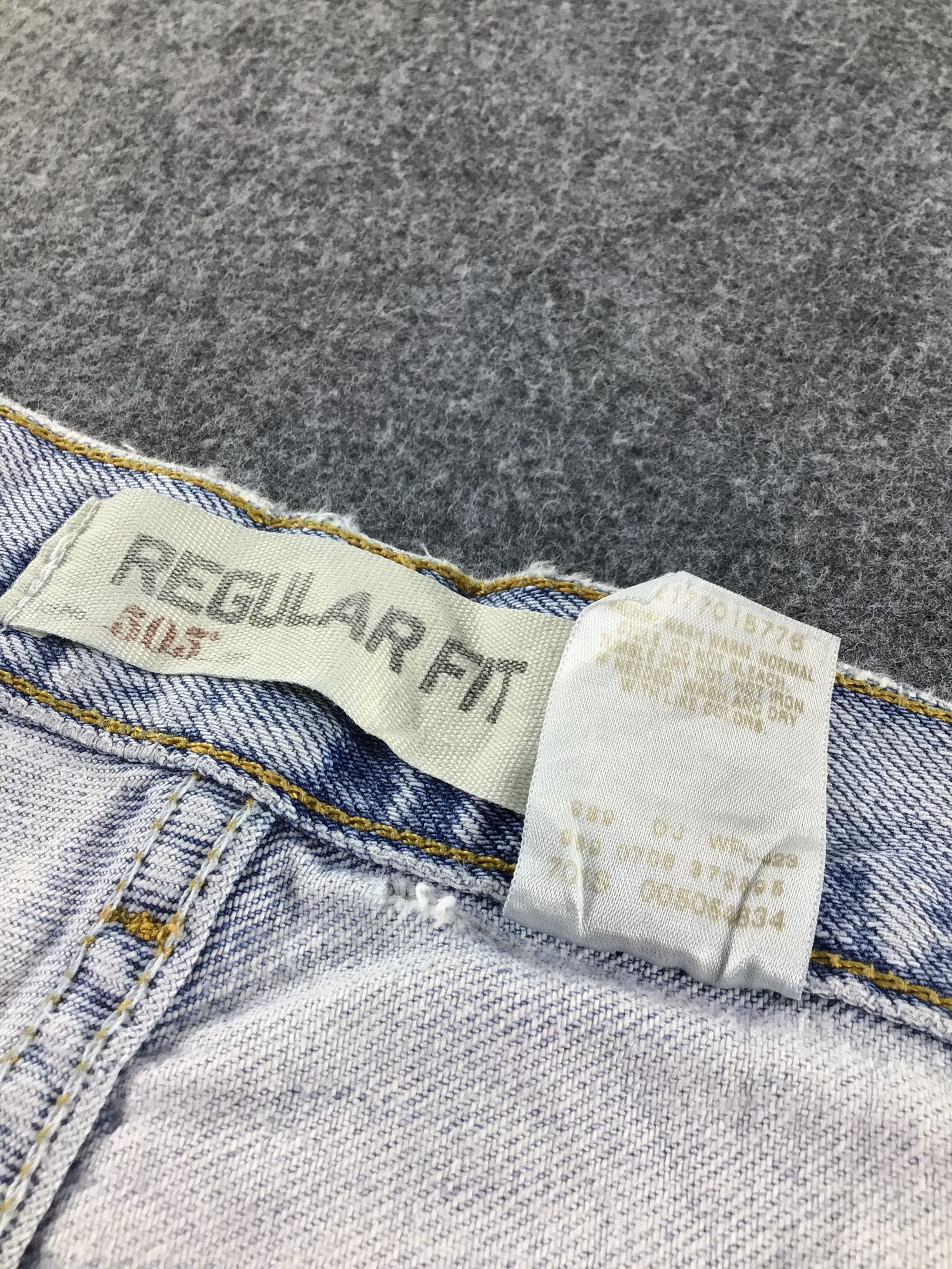 Levi's Vintage Levis 505 Jeans Distress Light Wash -J581 Size US 34 / EU 50 - 11 Thumbnail