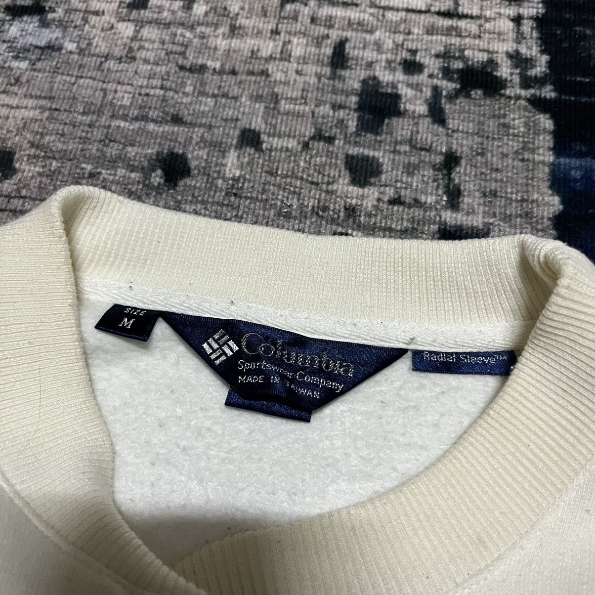 Columbia 🔥Vintage Columbia Big Logo Sweetshirts 90s Size US M / EU 48-50 / 2 - 4 Thumbnail