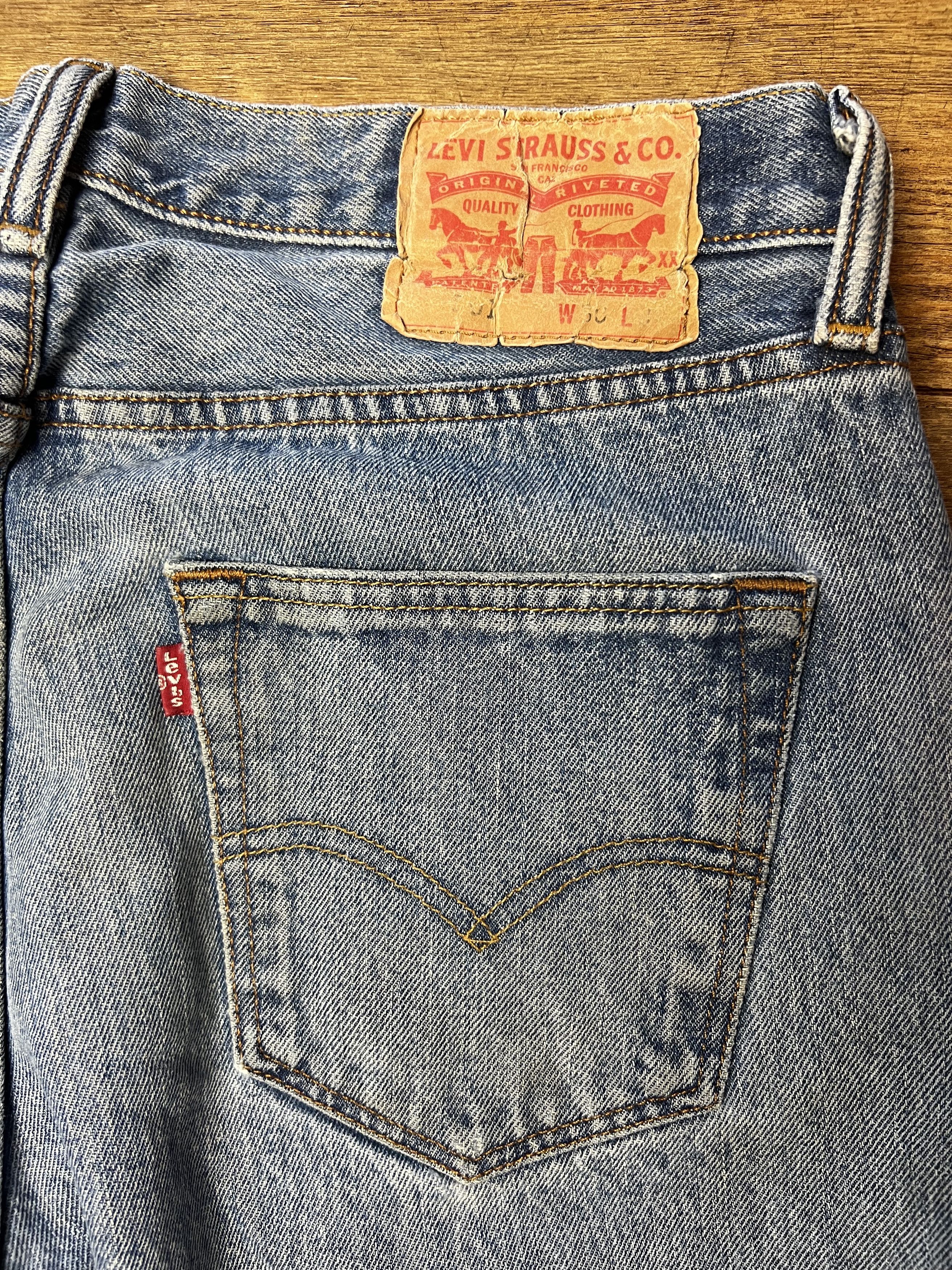 Levi's Vintage Clothing Vintage 501 Levi's Straight Leg Blue Button Fly Denim Jeans Size US 30 / EU 46 - 11 Thumbnail