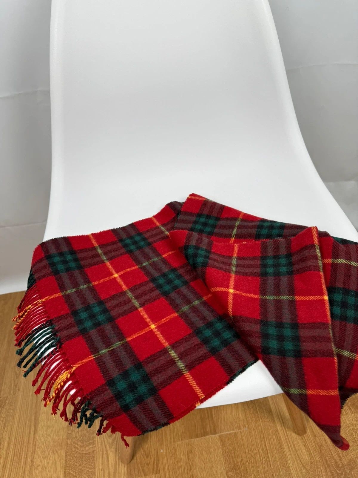 Burberry Burberry Vintage Burberrys Scarf 100% Cashmere Plaid Check Size ONE SIZE - 4 Thumbnail