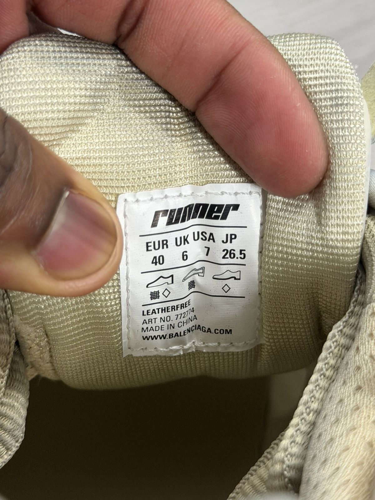 Balenciaga Balenciaga Runner Sneaker “Worn Out” Size US 7 / EU 40 - 6 Thumbnail