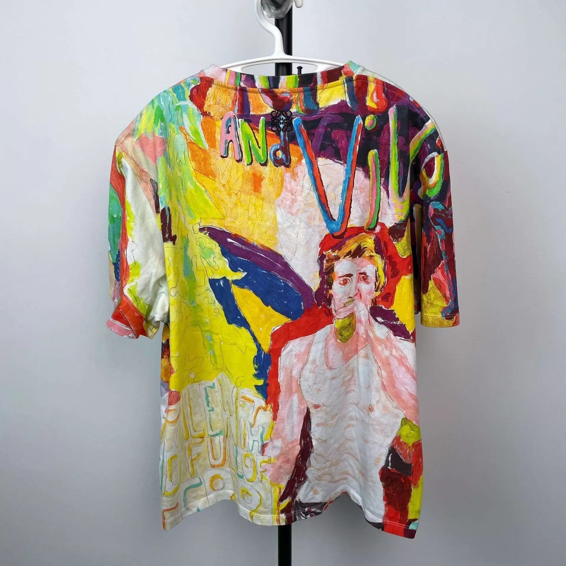 Loewe Loewe graffiti-painted short-sleeve tee M Size US M / EU 48-50 / 2 - 2 Thumbnail