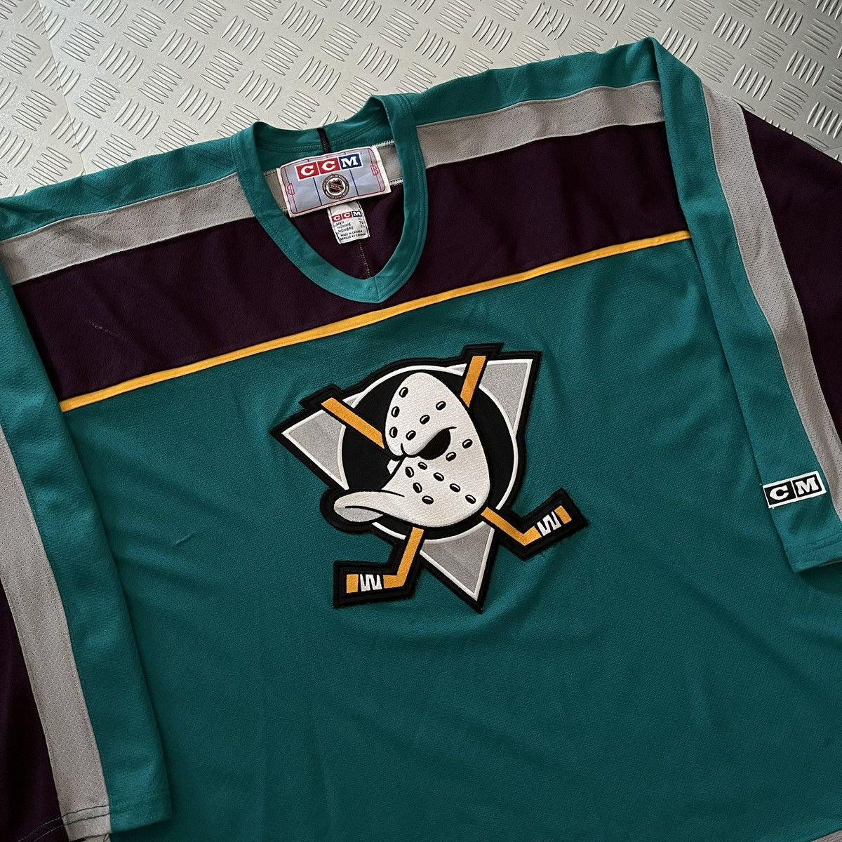 Ccm × NHL Vintage 90s CCM NHL Anaheim Mighty Ducks NHL Hockey Jersey 🦆 Size US M / EU 48-50 / 2 - 4 Thumbnail