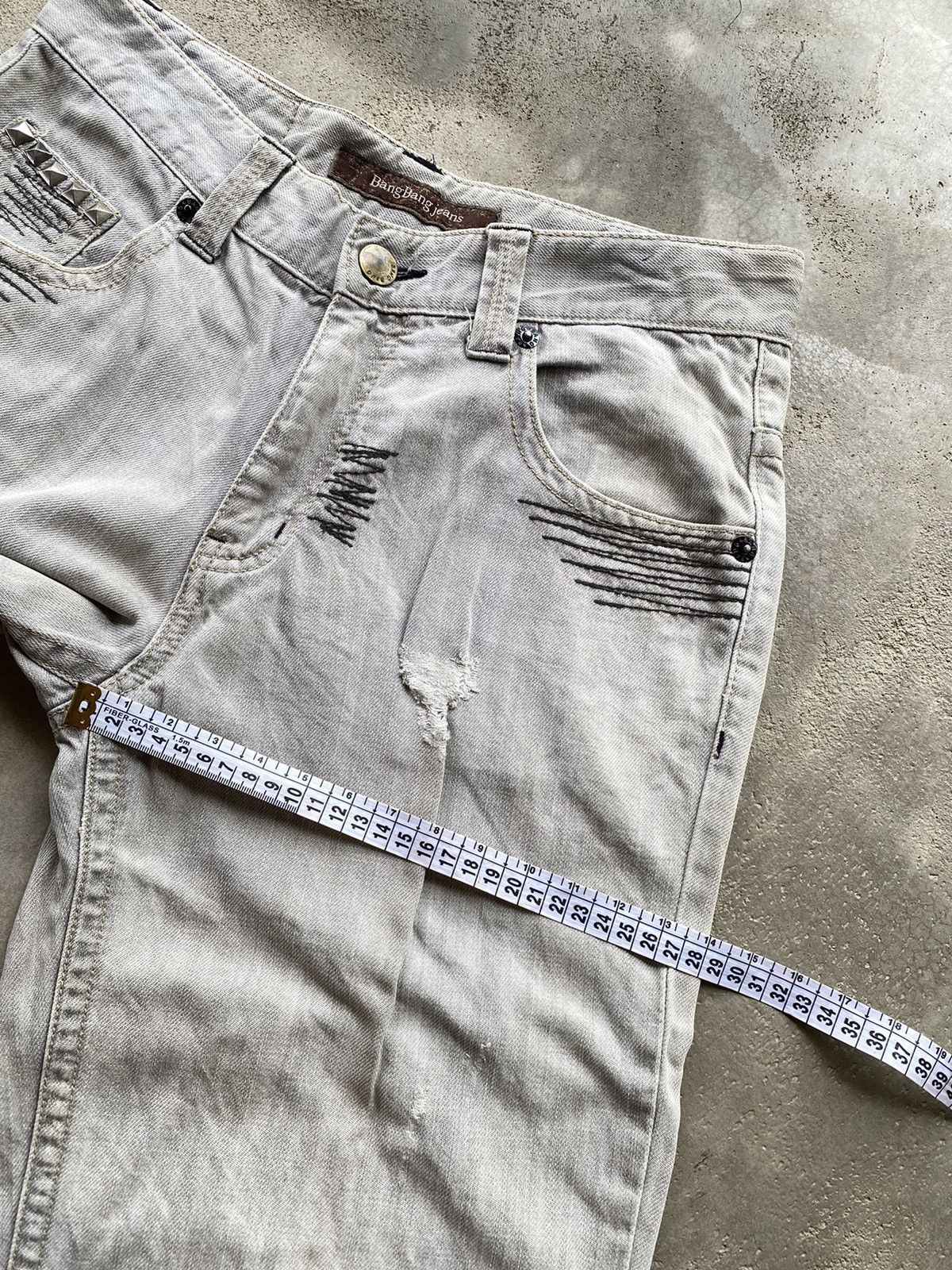 If Six Was Nine × Japanese Brand × Le Grande Bleu (L.G.B.) Bang Bang Ripped Spike Baggy Jeans Size US 31 - 13 Thumbnail