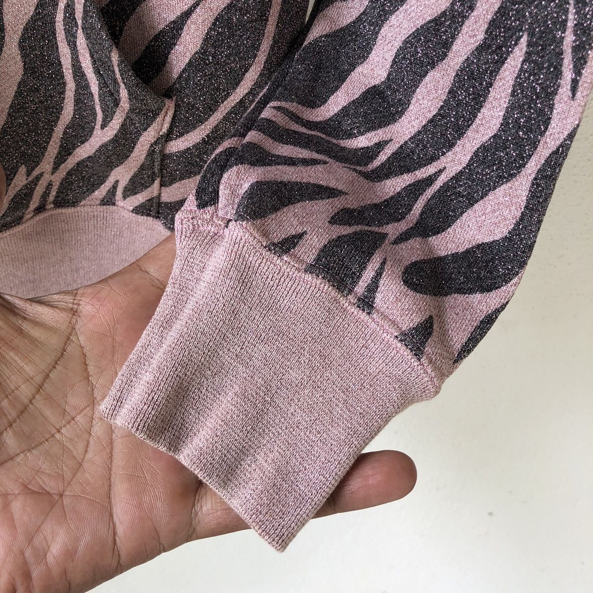 Hysteric Glamour Hysteric Glamour Japan Metallic Zebra Print Hoodie Size S / US 4 / IT 40 - 11 Thumbnail