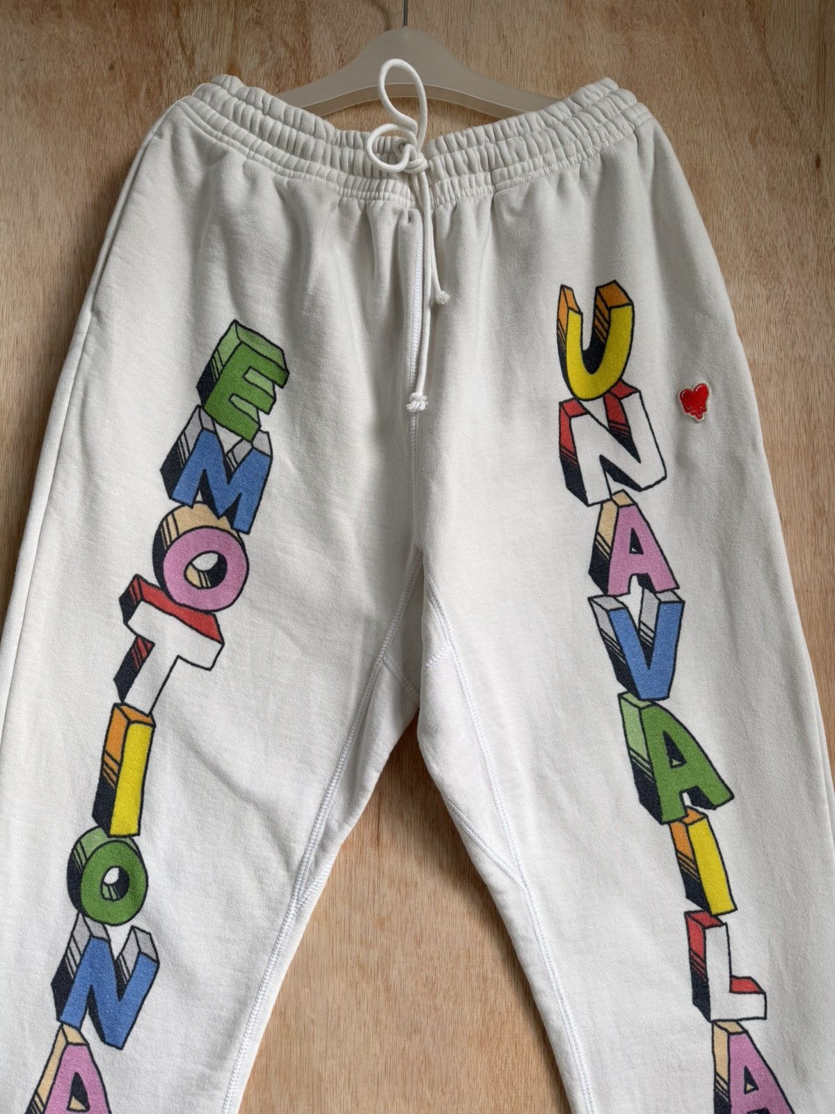 Emotionally Unavailable "EMOTIONALLY UNAVAILABLE" Block Letter Sweatpants Size US 34 / EU 50 - 3 Thumbnail