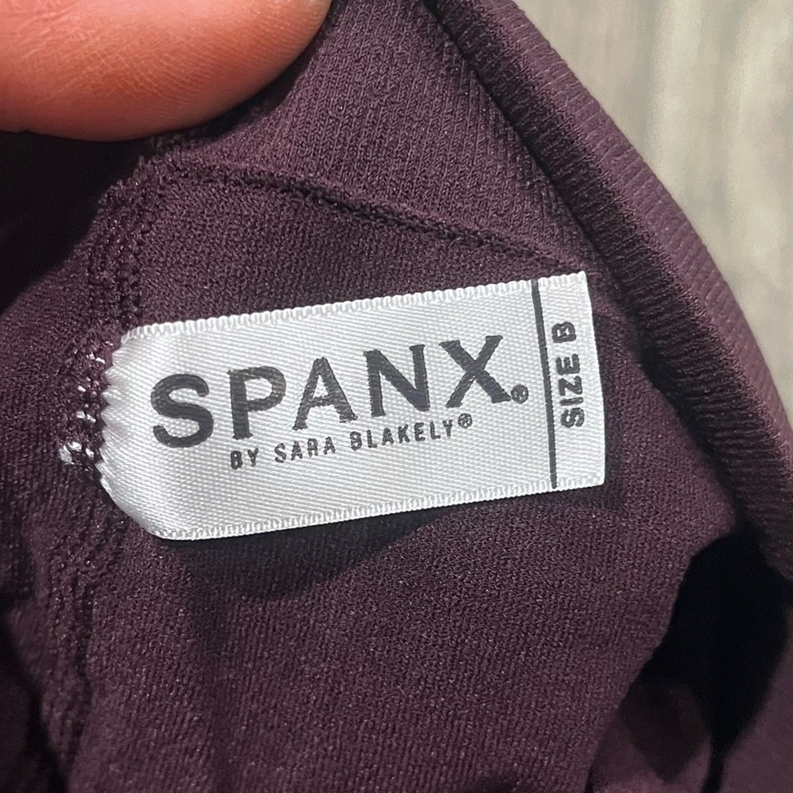 Spanx NWT Spanx Luxury Leg Tights Shaping Stretch Umber Brick Sz B Size ONE SIZE - 8 Thumbnail